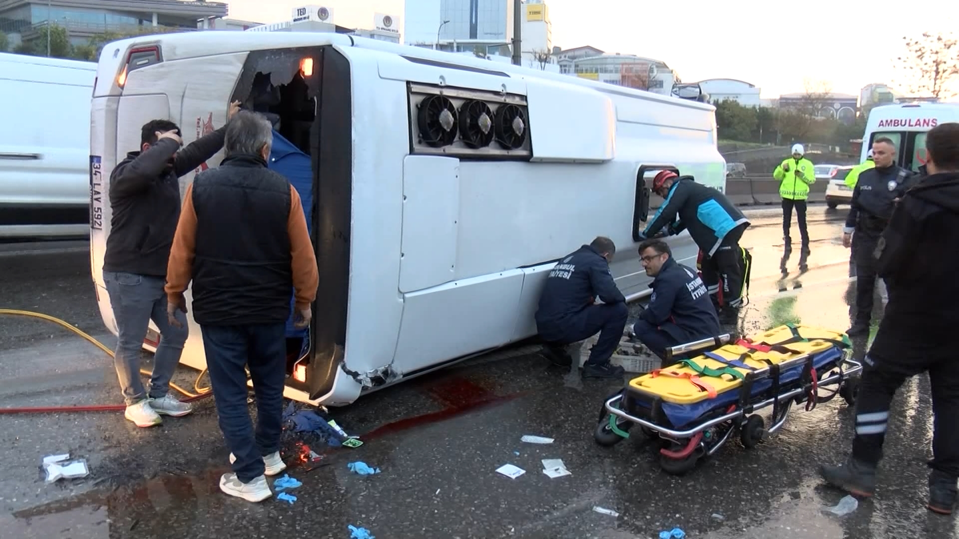 I S T A N B U L M A L T E P E D 100 D E S E R V I S M I N I B 1051759 312043