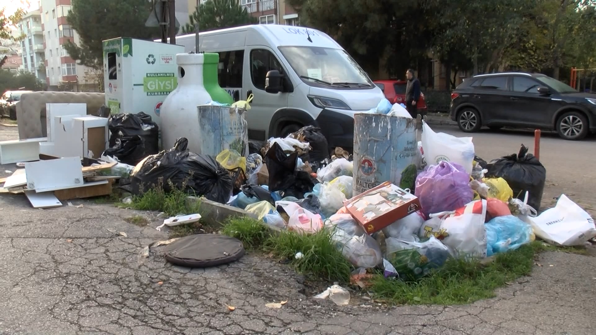 I S T A N B U L M A L T E P E D E C O P L E R T O P L A N M A D I 1044930 310085