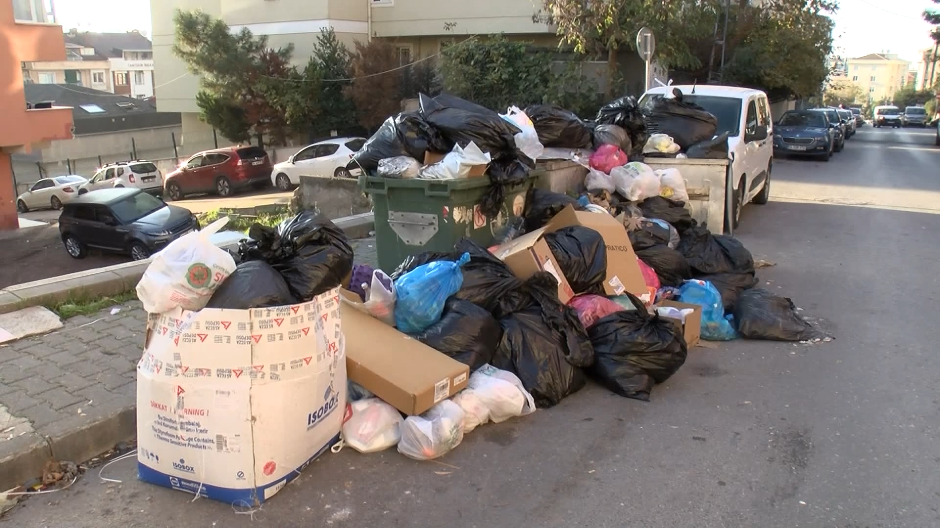 I S T A N B U L M A L T E P E D E C O P L E R T O P L A N M A D I 1044936 310085