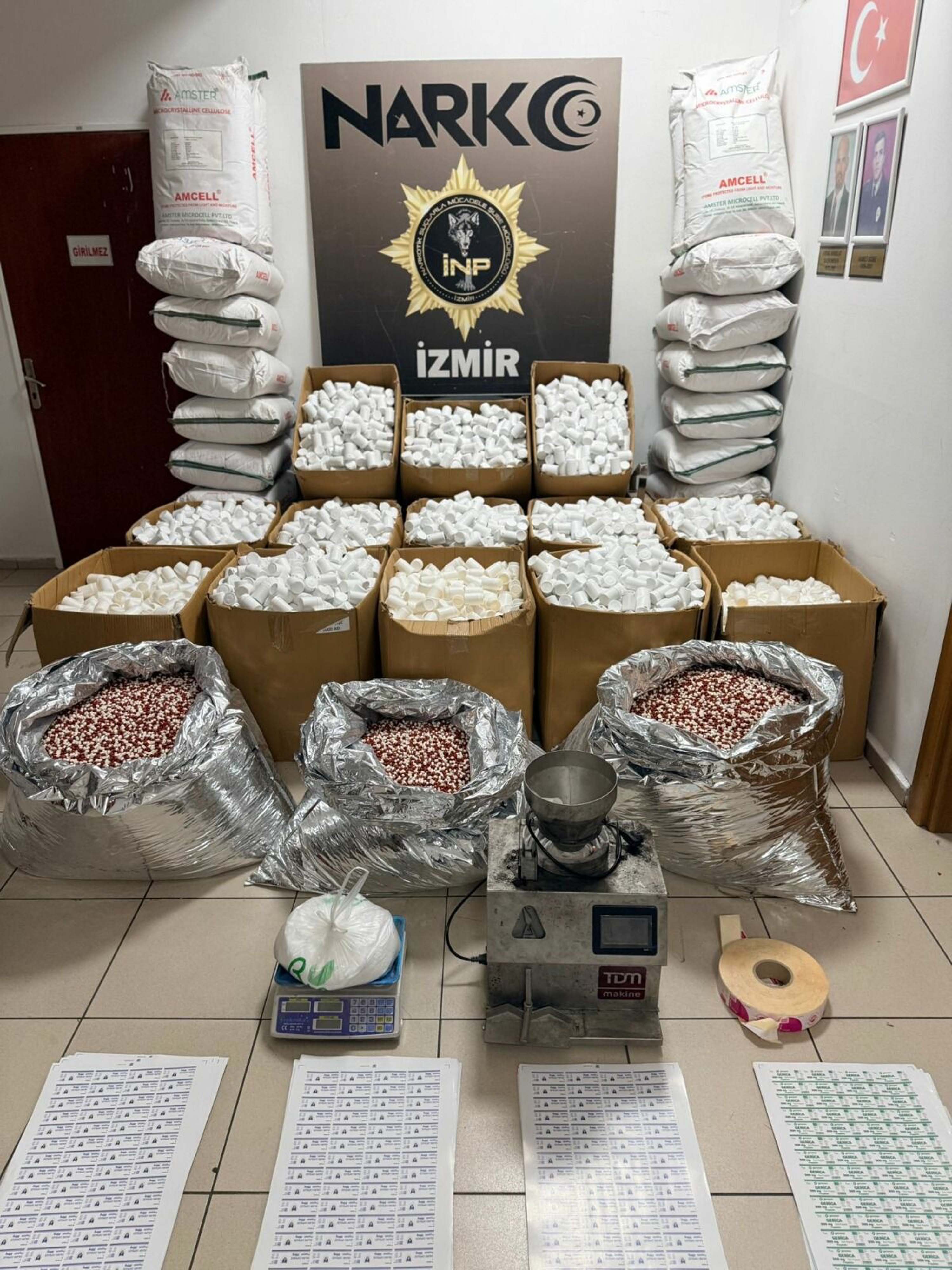 I Z M I R D E 2 M I L Y O N 309 B I N 774 S E N T E T I K H 1041362 309003