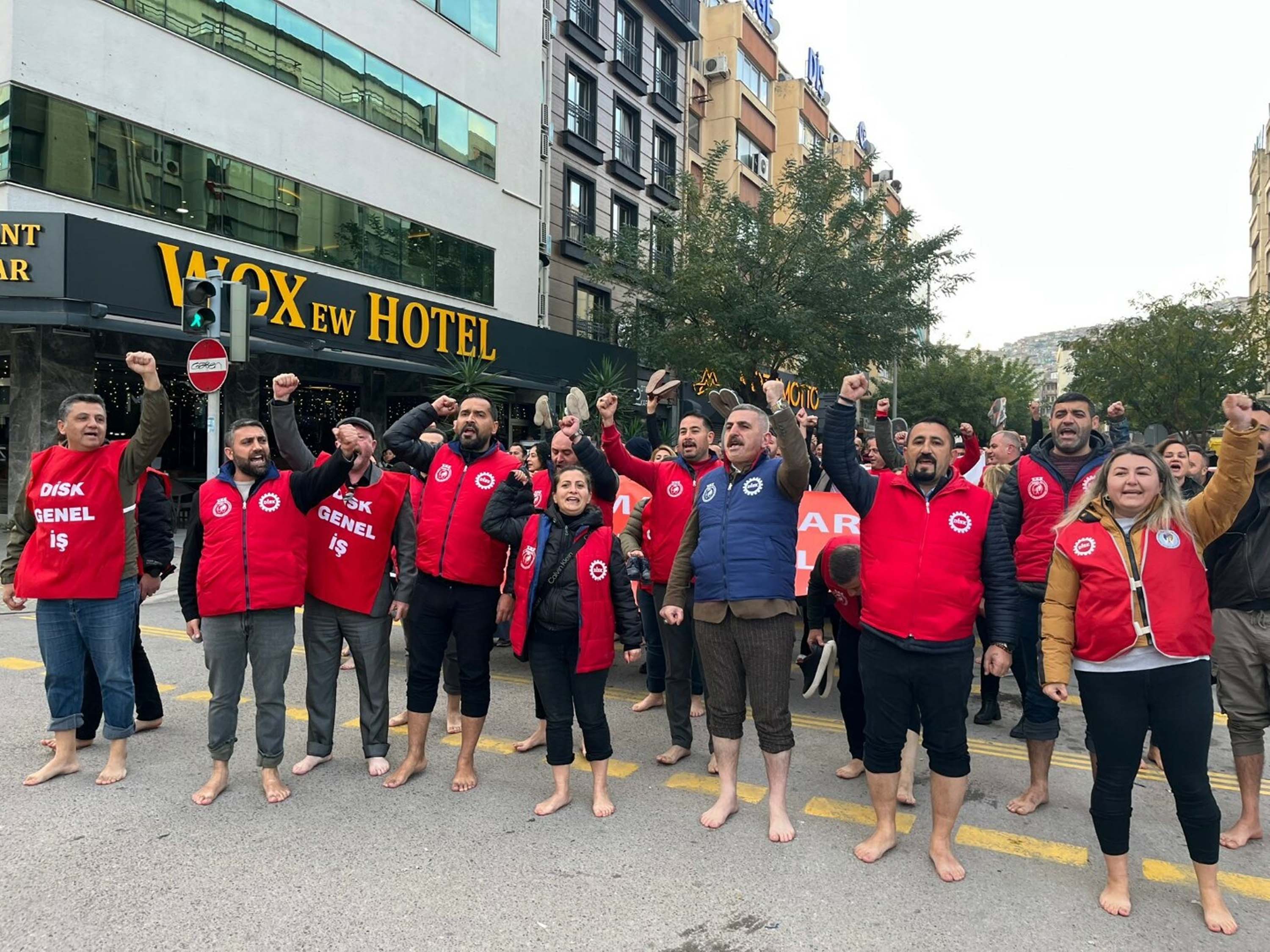 I Z M I R D E B E L E D I Y E I S C I L E R I C I P L A K A Y A K L 1053241 312504