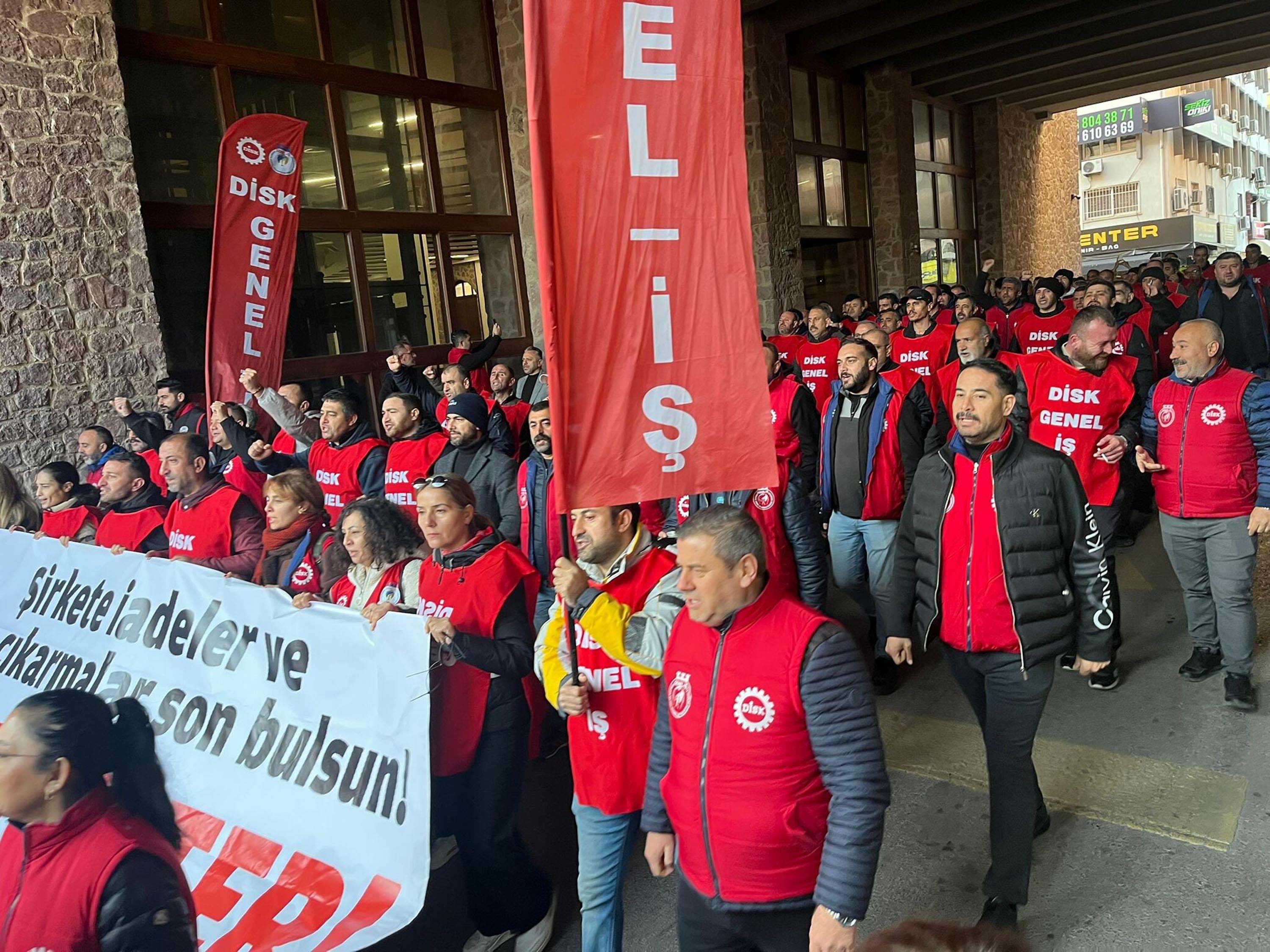 I Z M I R D E I S C I L E R I N E Y L E M I 3 U N C U G U N D E D 1056269 313472