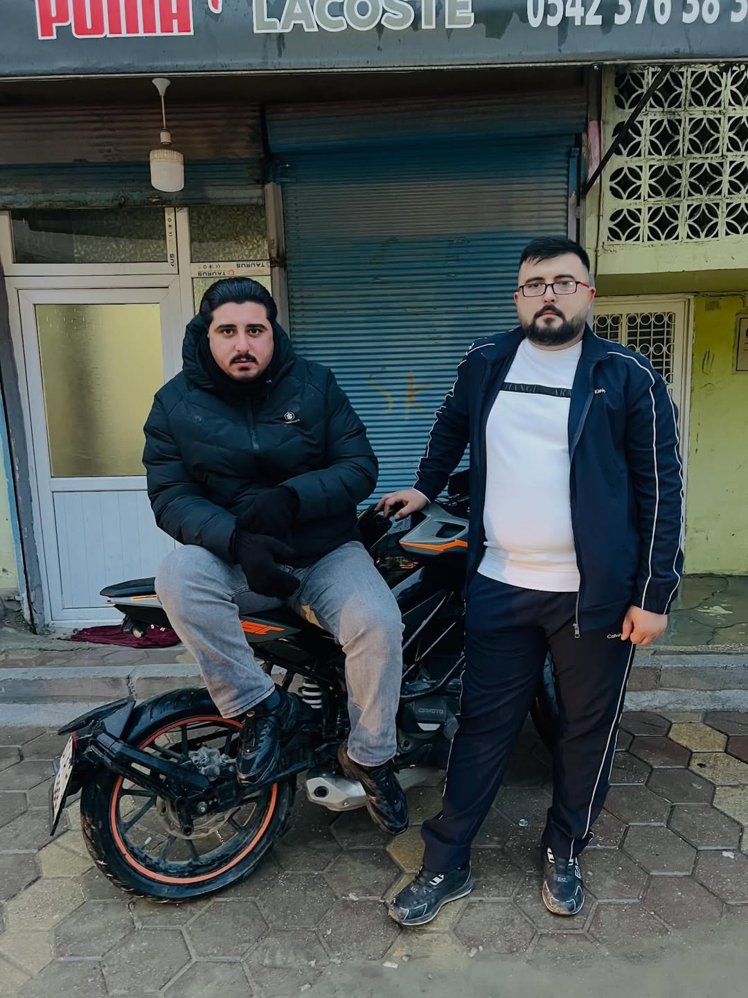 K A H V E H A N E C I H A S I M L A R I N I Z V A R B I Z I T E H L I 1082673 323121