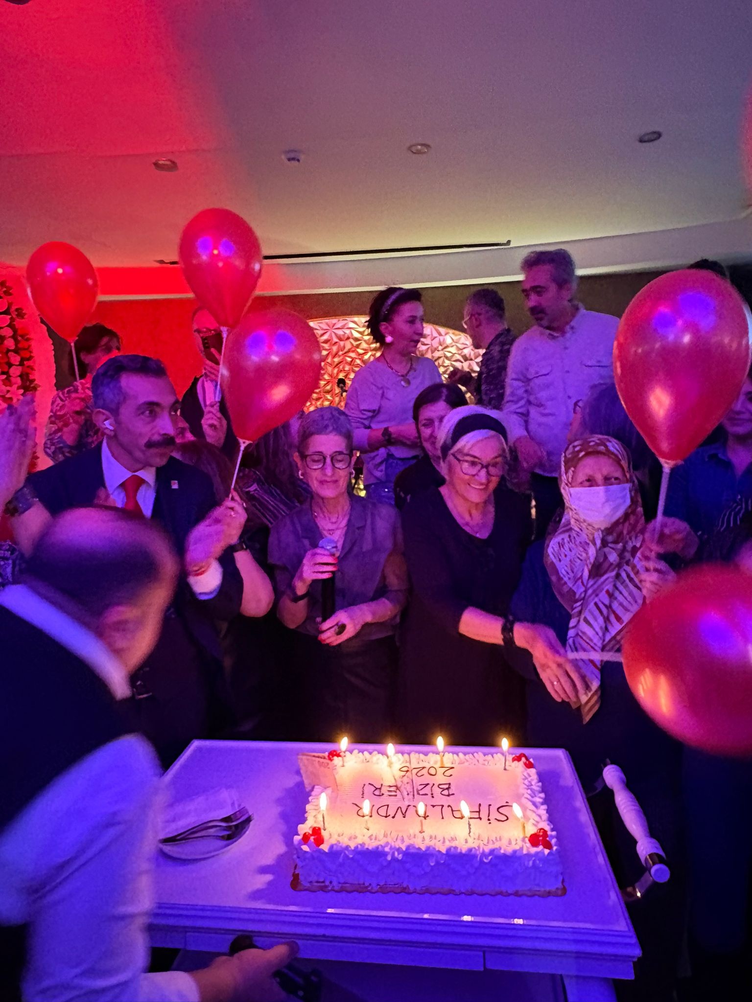 K A N S E R I Y E N E N L E R Y E N I Y I L I B I R L I K T E K U T L 1085359 322188