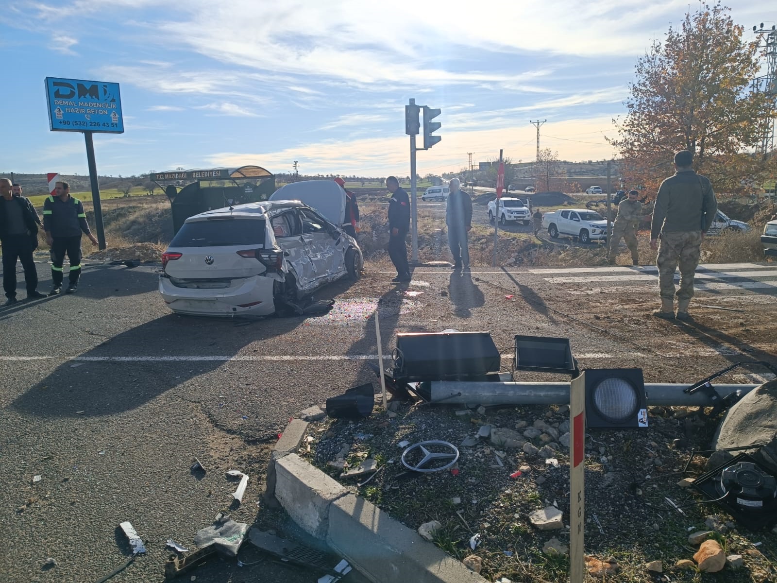 M A R D I N D E K A Z A D A A G I R Y A R A L A N A N G E N E L C E 1085697 322233