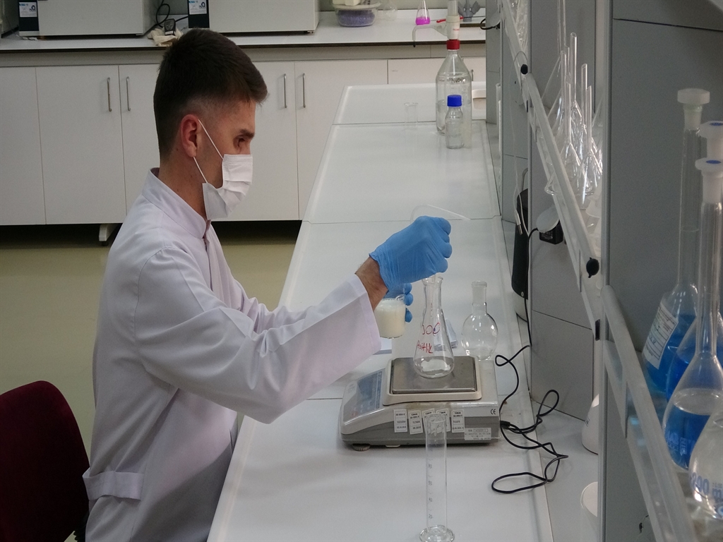 M E H M E T C I G I N K U M A N Y A Z E Y T I N I O Z E L O L A R A K 1051595 311563-1