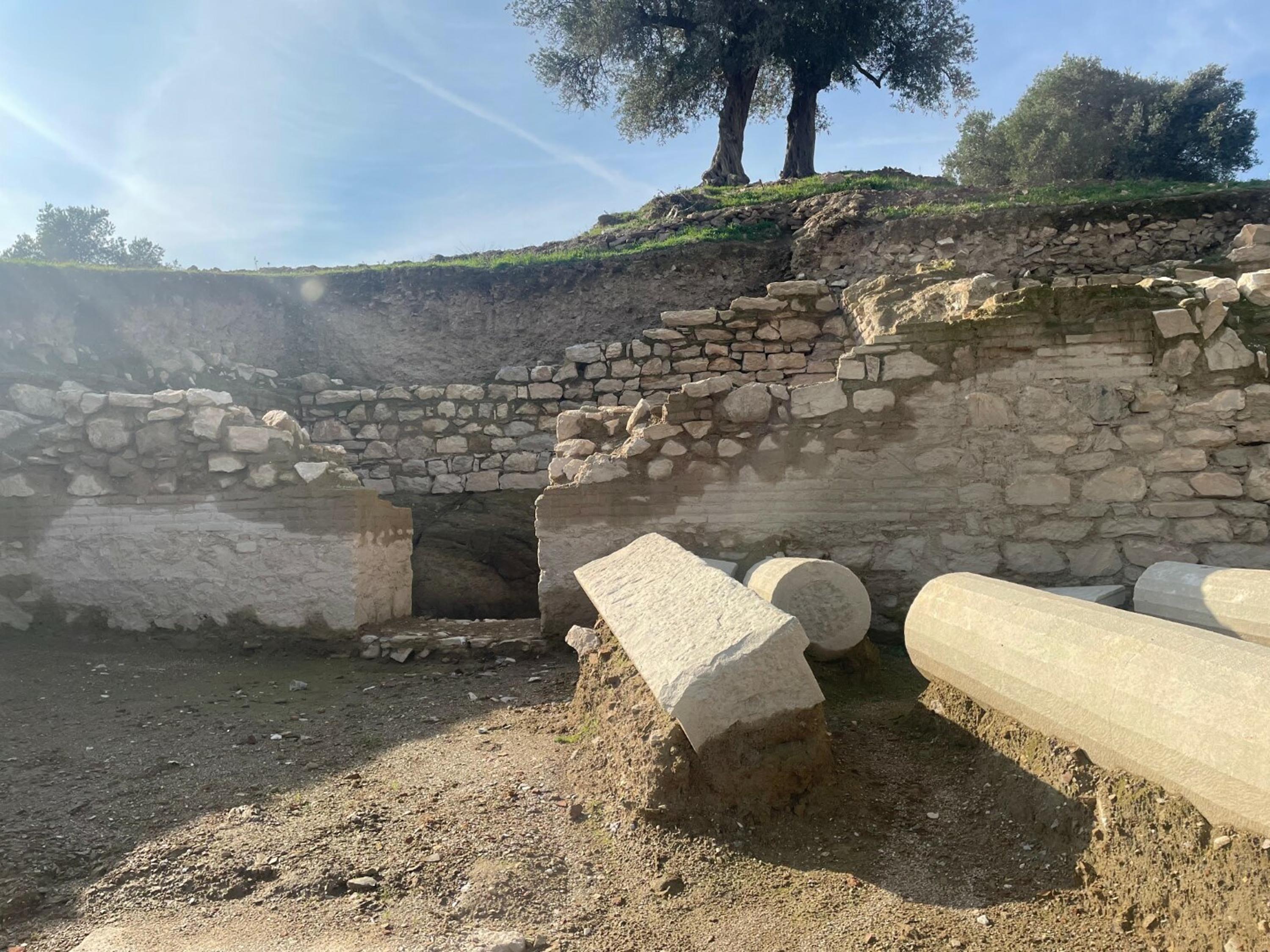 M E T R O P O L I S T E 2 B I N 200 Y I L L I K T A N R I C A B 1057654 313879