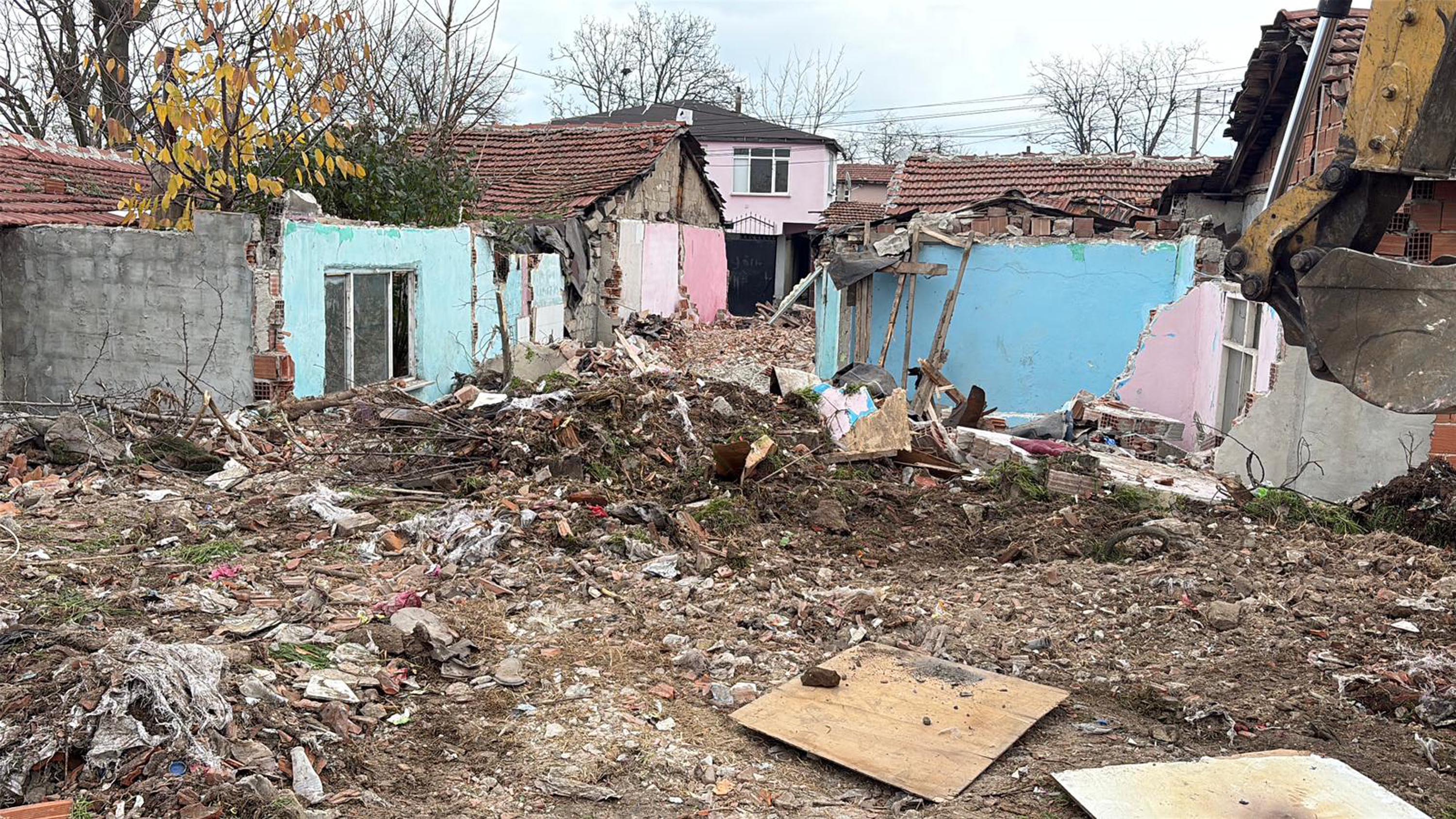 N A R K O T I K O L A Y L A R I I L E A N I L A N K O R E M A H A L 1080914 320841