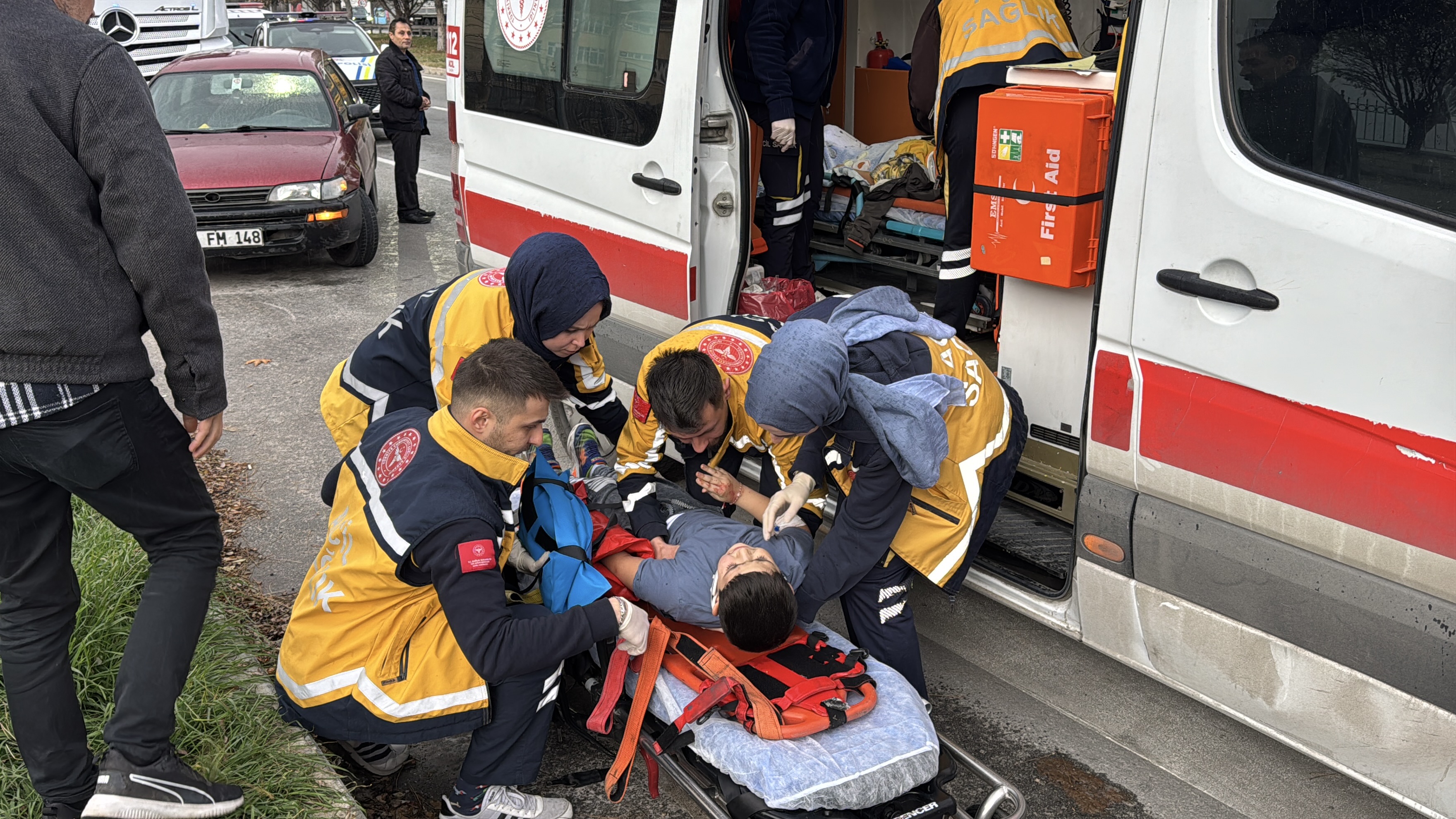 O T O M O B I L P A R K H A L I N D E K I T I R’ A C A R P T I 2’ 1041858 309159