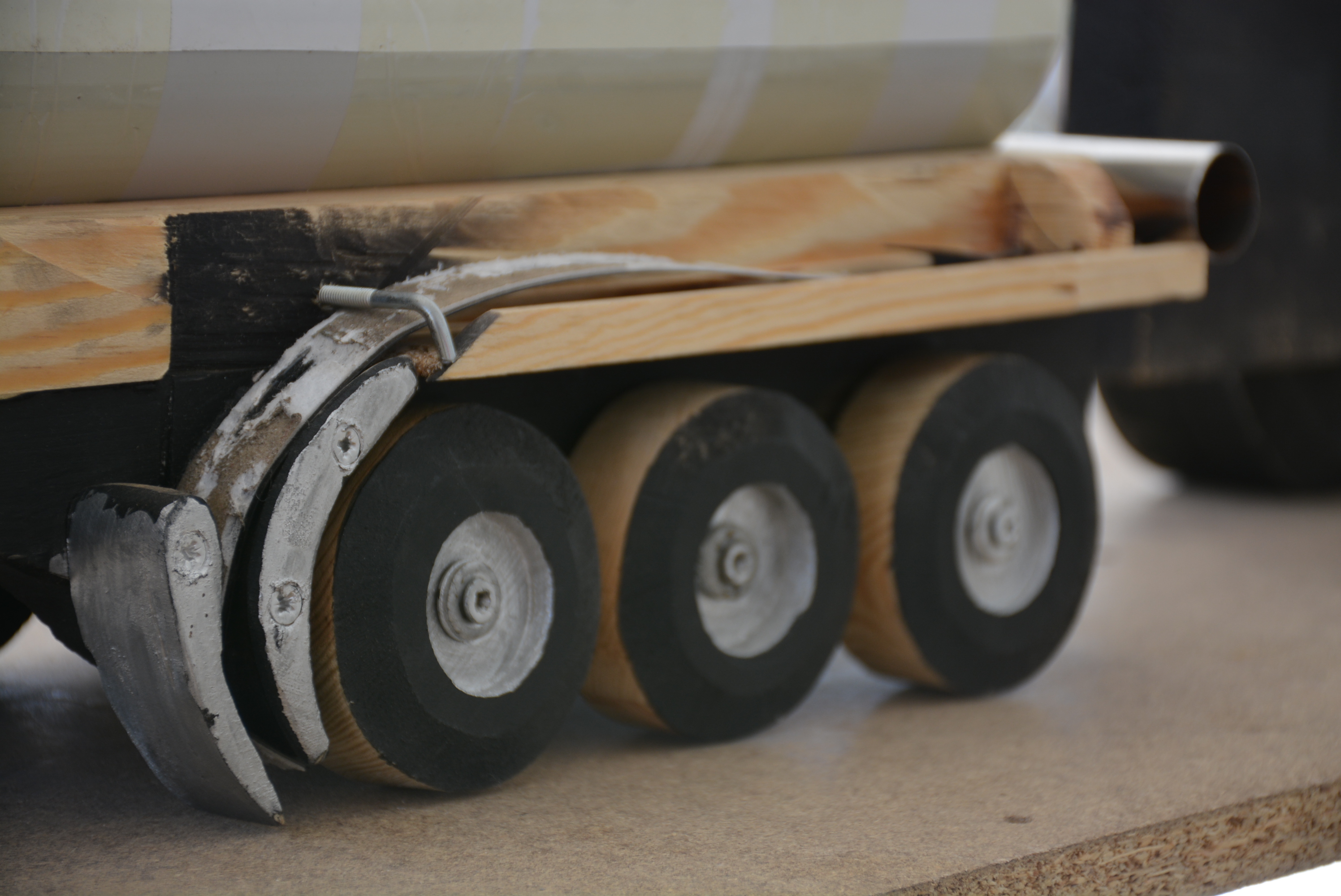 S I L O P I L I M A R A N G O Z U S T A S I N D A N K A Z A L A R A K A 1051702 312076