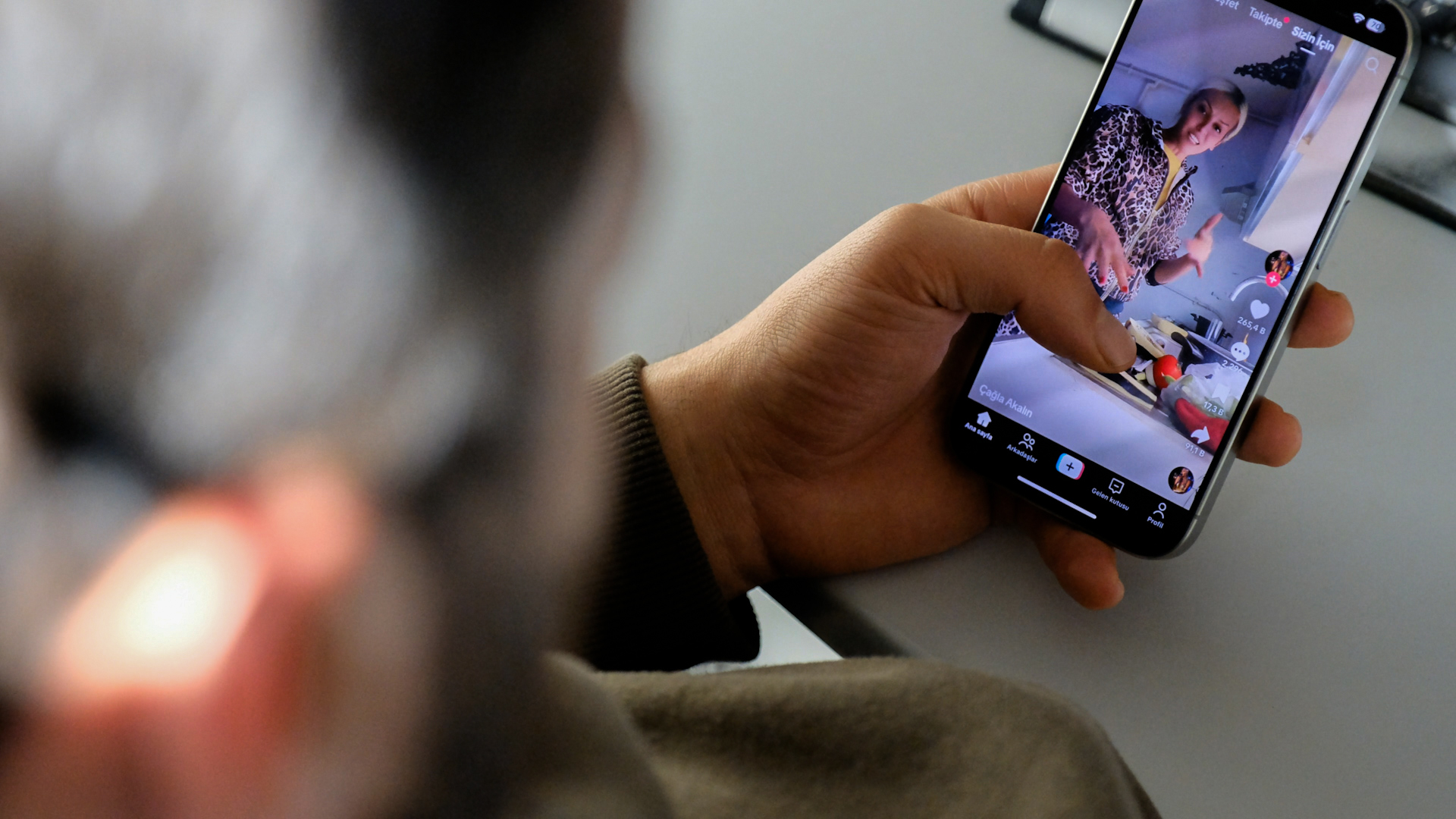 ‘ S O S Y A L M E D Y A K U L L A N I M S U R E S I Y O G U N L U G 1044249 309887