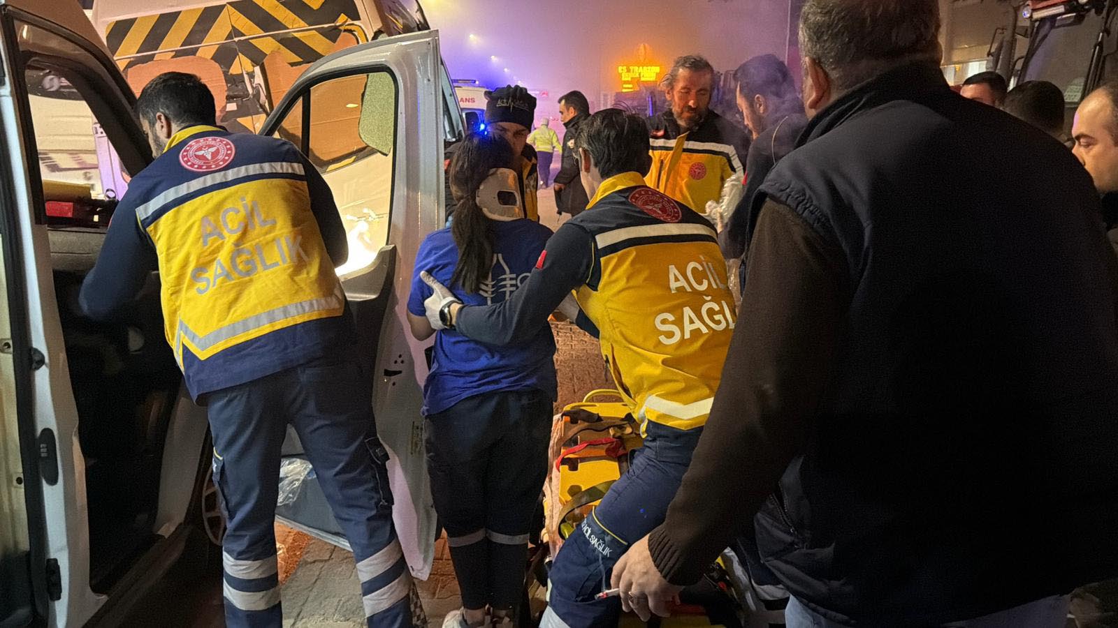 T I R’ I N A R K A D A N C A P T I G I S E R V I S M I N I B U S U N D 1060809 314813