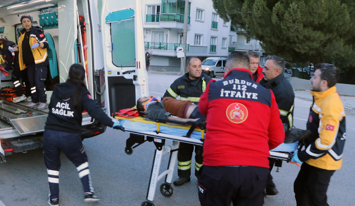 Y O L A C I K A N K E D I K A Z A Y A N E D E N O L D U 2 O L 1053086 312456