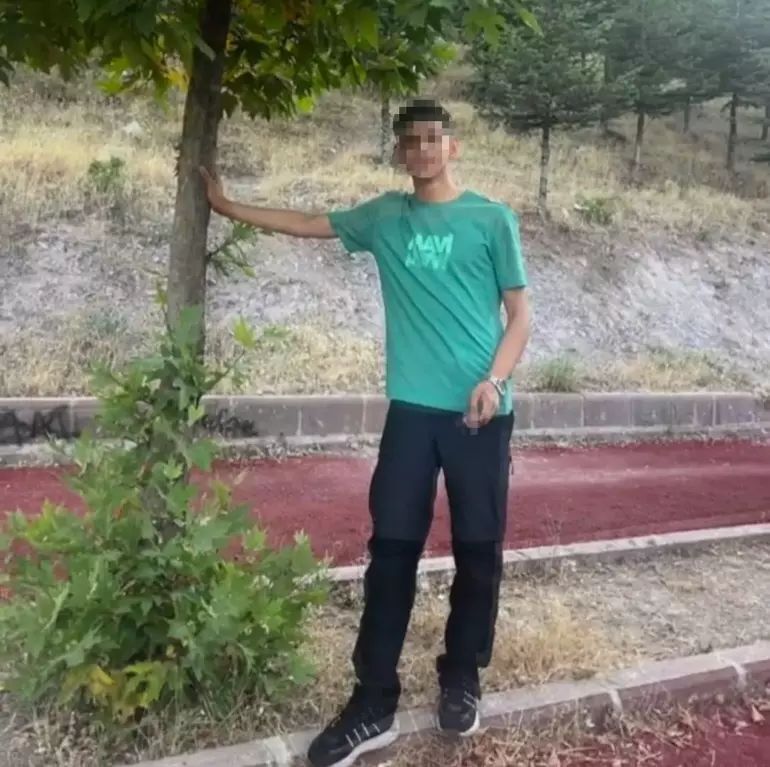 15 Y A S I N D A K I F A T I H I O L D U R E N A K R A N I O L A 1138924 338139