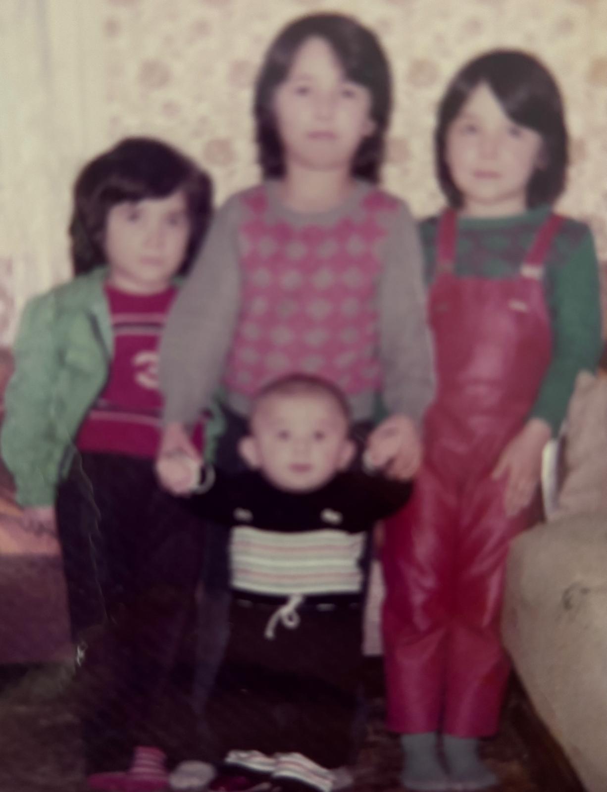 4 K A R D E S T E N 2 S I D N A T E S T I I L E B A B A L A R I 1095391 325155