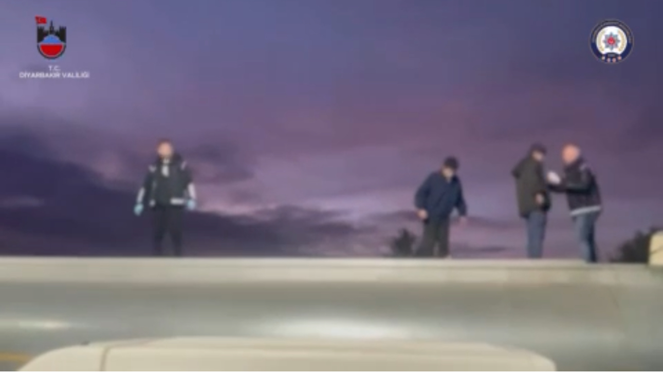 A T I K T A N K E R I N D E O Z E L B O L M E L E R D E 32 K A C A K 1093606 324601