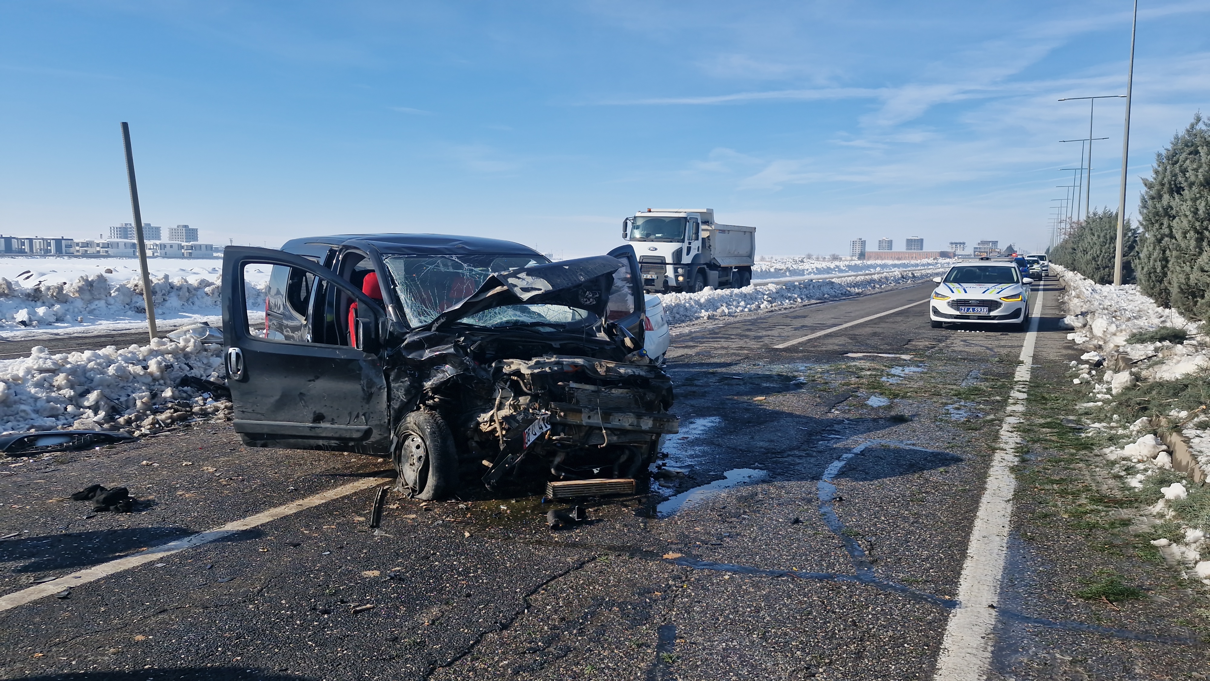 B U Z L A N A N Y O L D A O T O M O B I L I L E H A F I F T I C A R I 1097532 325774