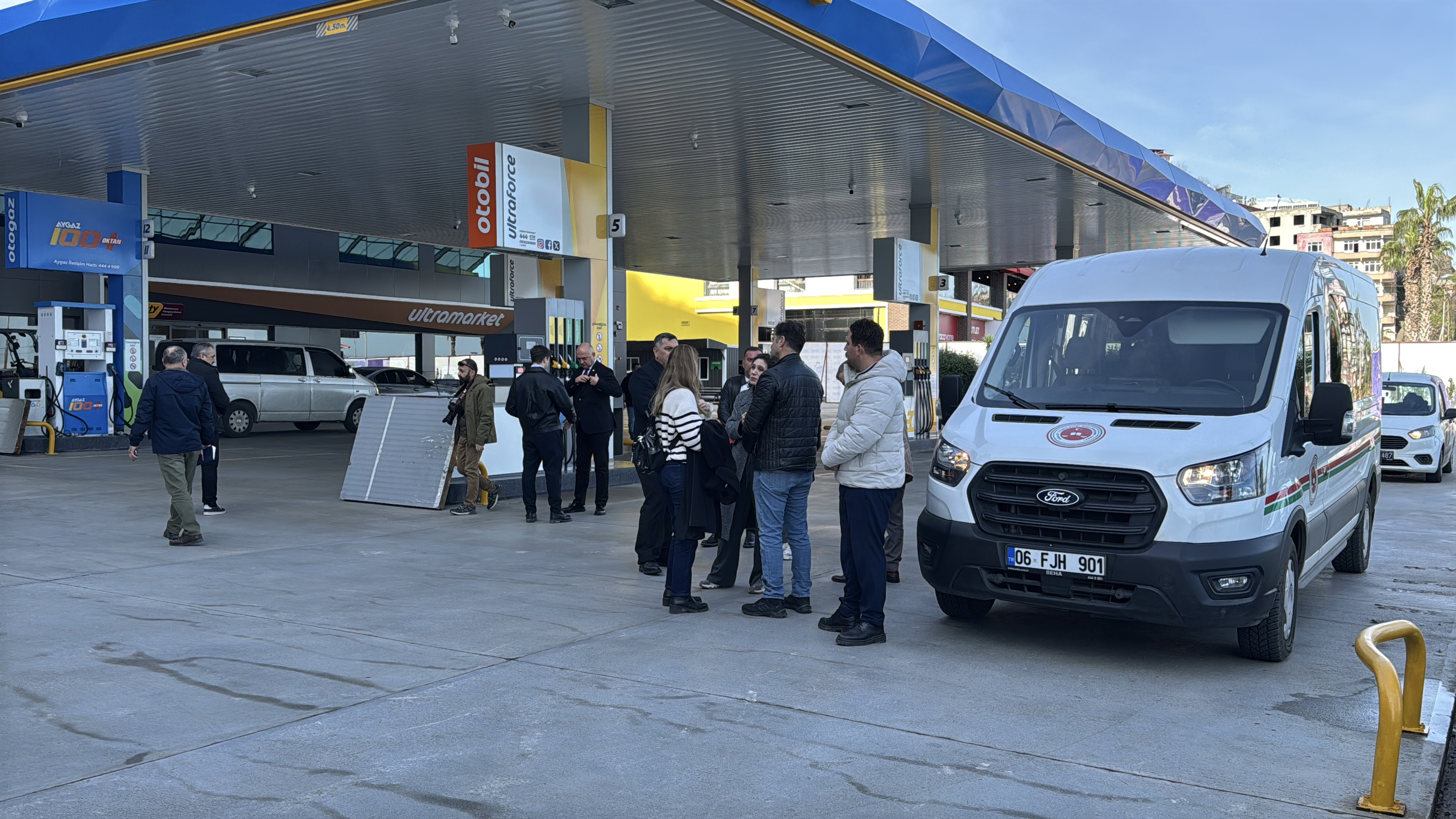 E S I I L E 2 K I Z I N I H E Y E L A N F A C I A S I N D A K A Y B 1139914 338485