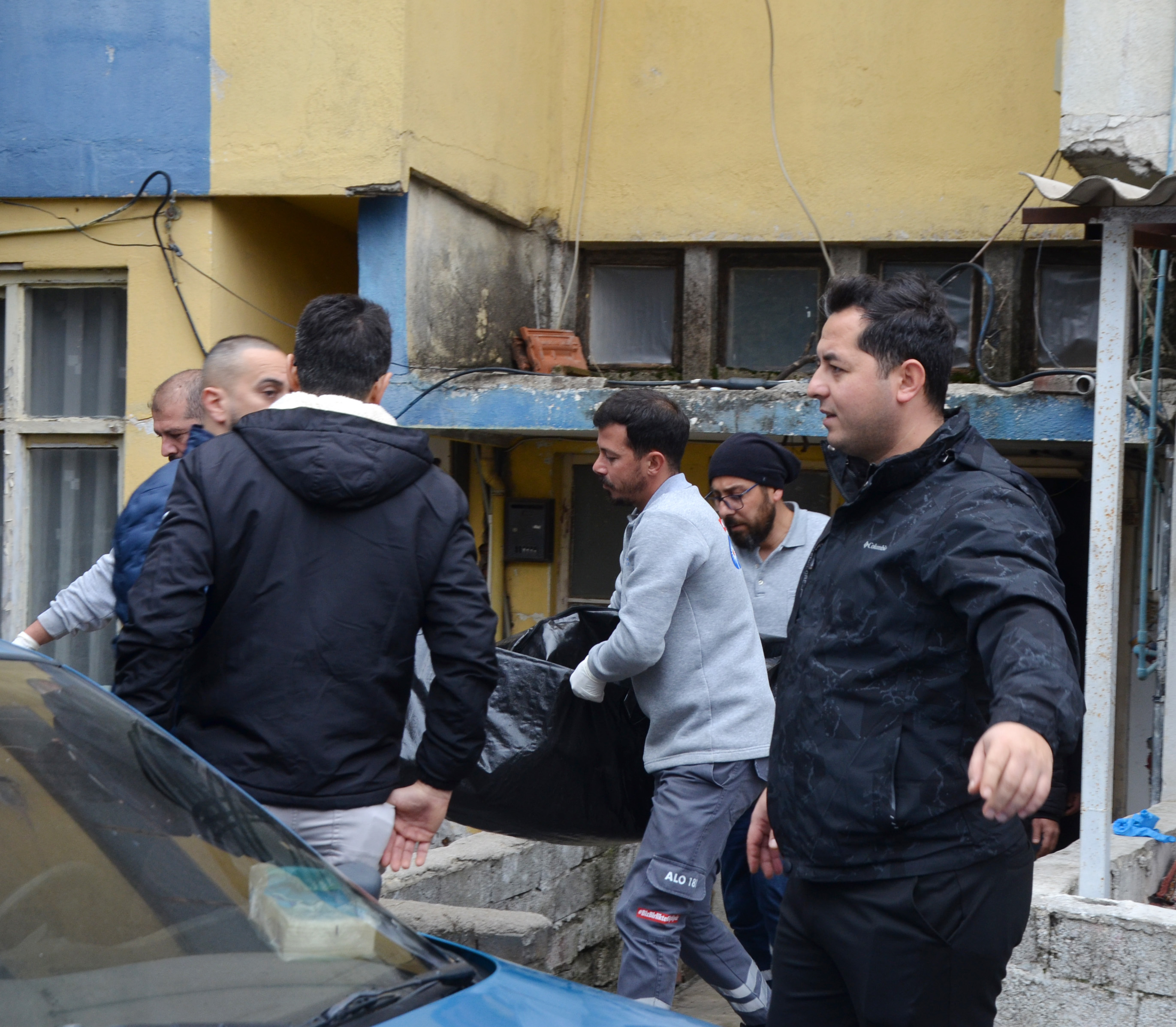 E S I N I V E K I Z I N I B O G A Z L A R I N I B I C A K L A K E S 1097487 325757