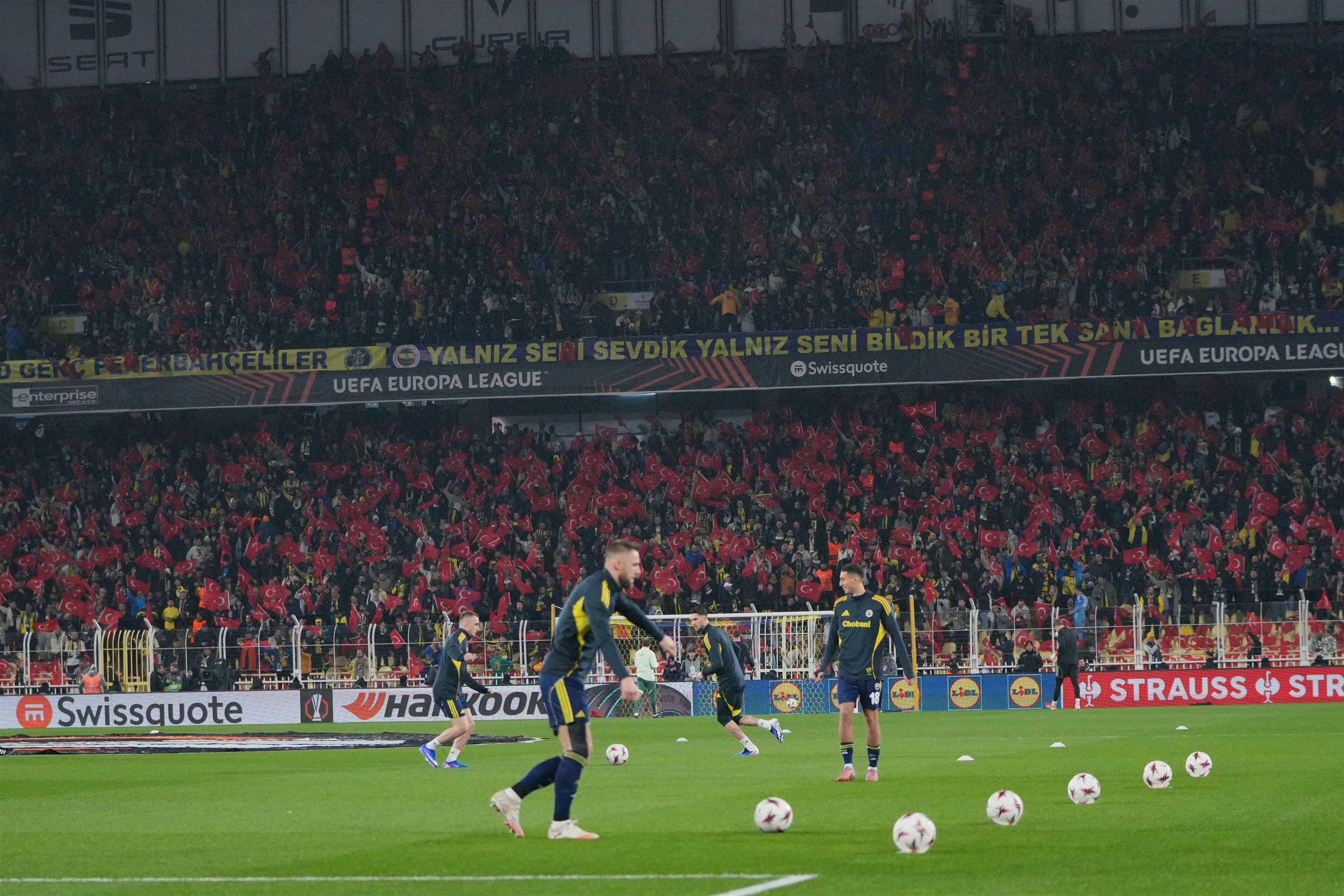 F E N E R B A H C E A S T O N V I L L A M A C I N D A N N O T L A R 1129756 335447