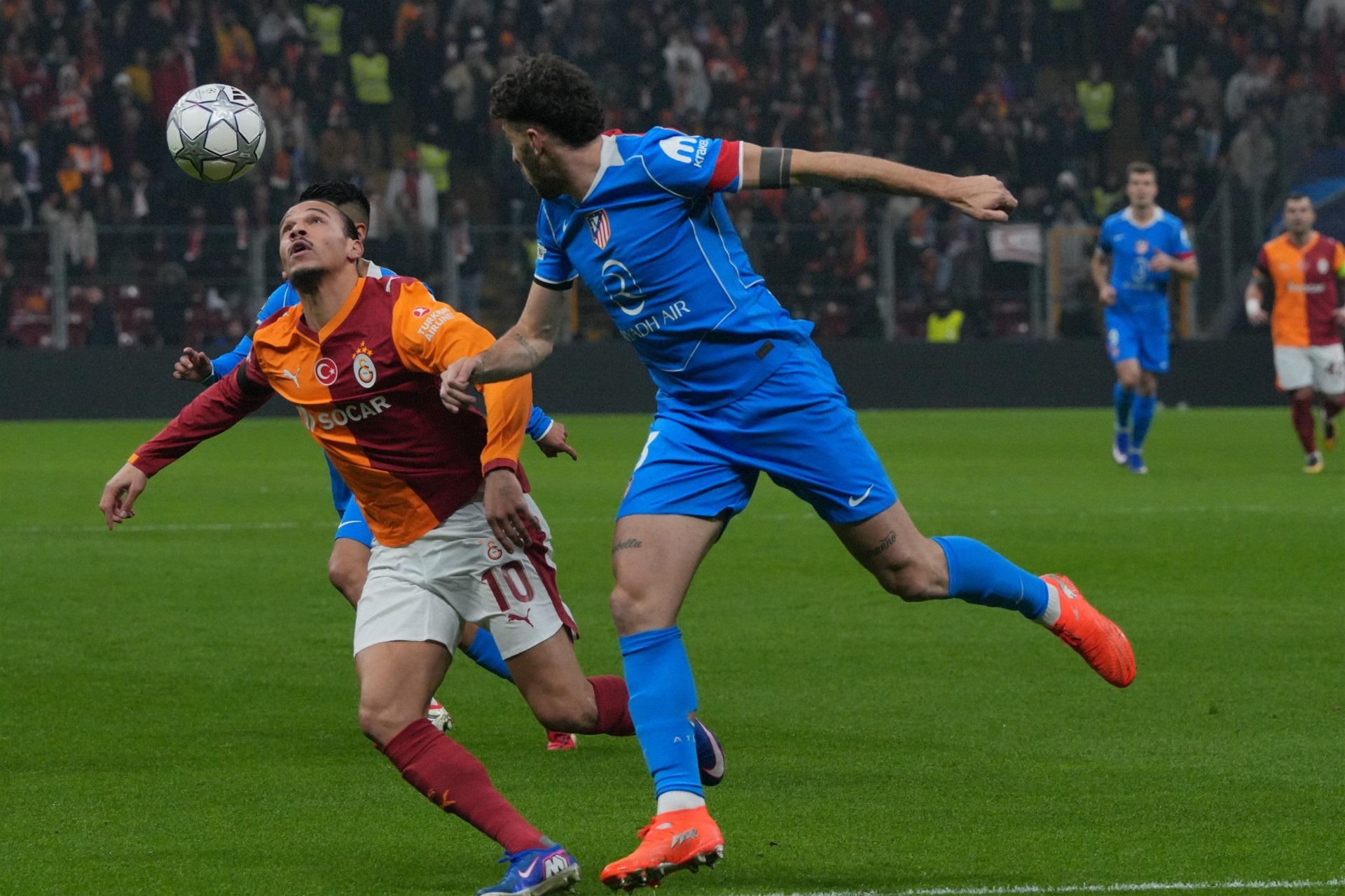 G A L A T A S A R A Y A T L E T I C O M A D R I D E K F O T O G 1128160 334898