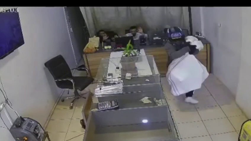 H A T A Y’ D A S I L A H L I K U Y U M C U S O Y G U N U 3 D A K I 1098268 325992