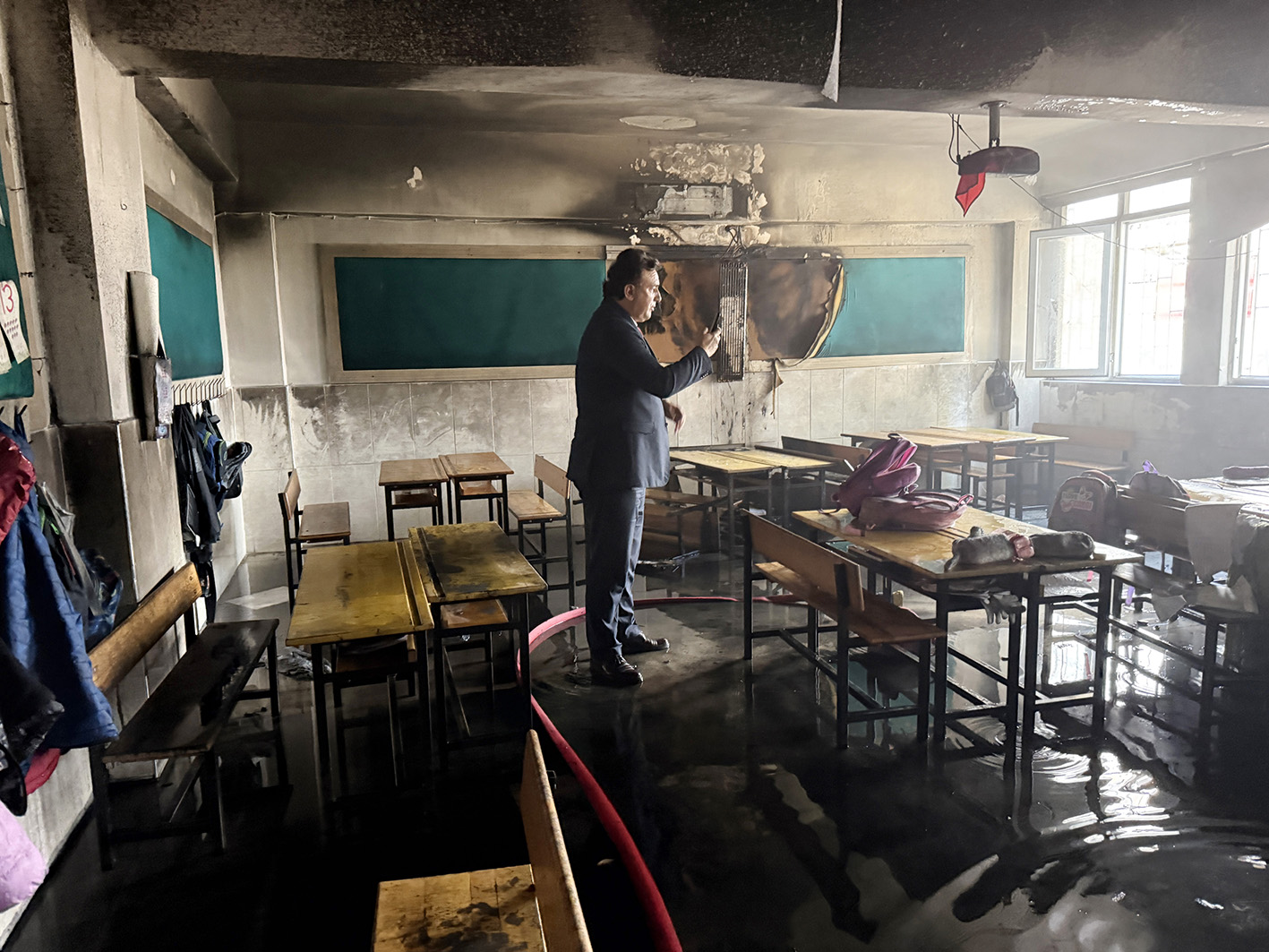 I L K O K U L D A S I N I F T A Y A N G I N C I K T I E G I T I M E 1099131 326258