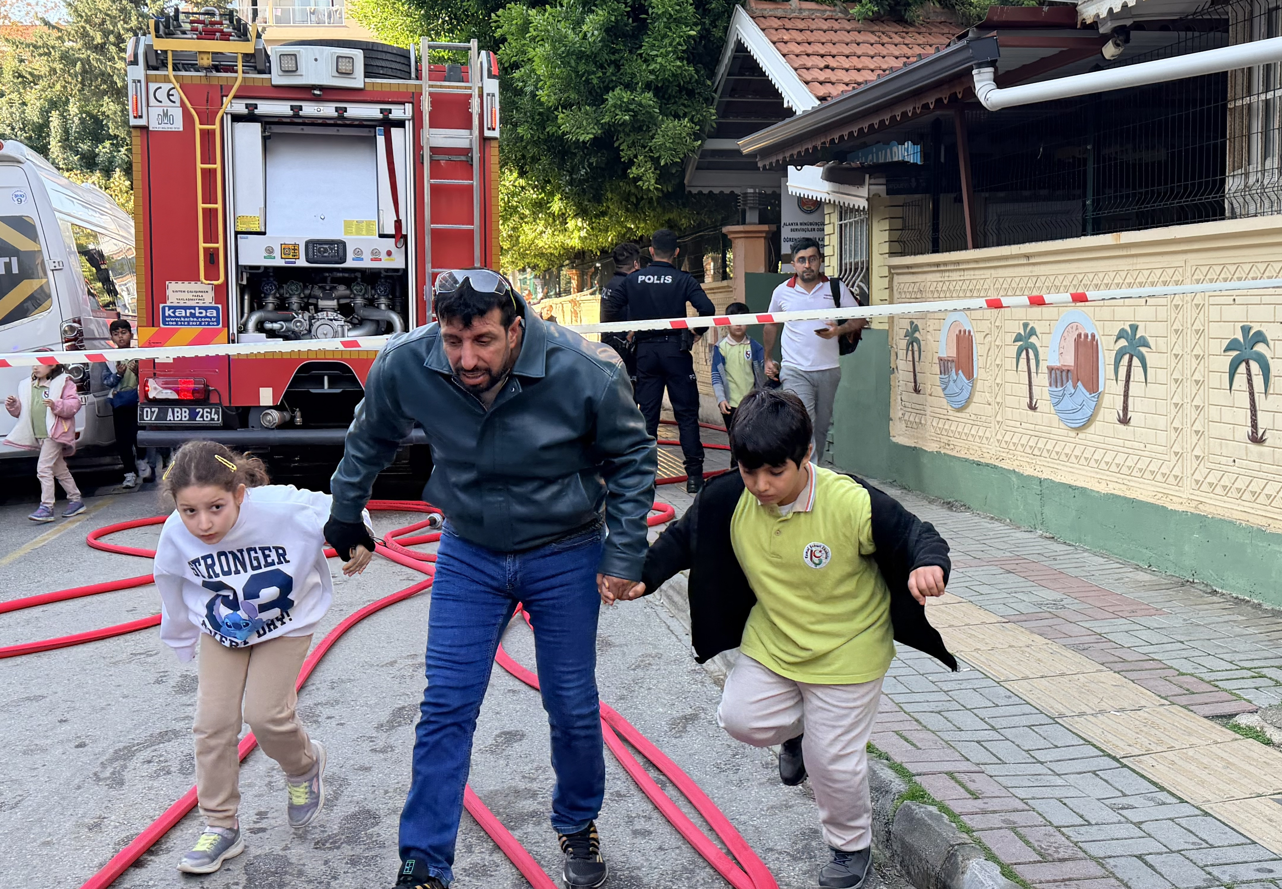 I L K O K U L D A S I N I F T A Y A N G I N C I K T I E G I T I M E 1099136 326258