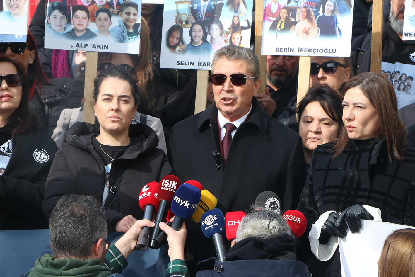 I S I A S O T E L’ E I L I S K I N K A M U G O R E V L I L E R I N I N 1124264 333588