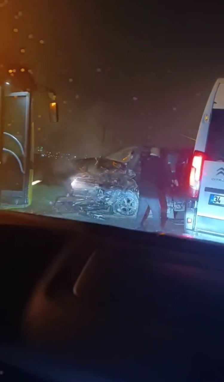 I S T A N B U L A R N A V U T K O Y D E I E T T O T O B U S U H A 1136093 337270