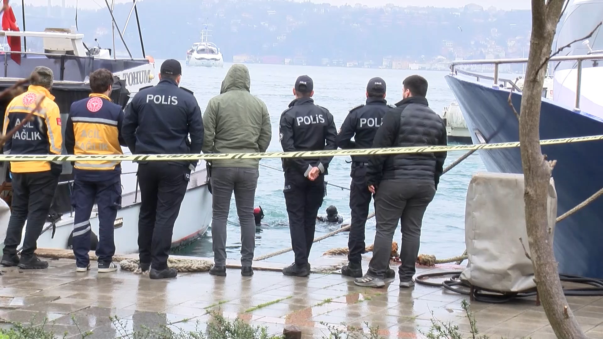 I S T A N B U L B E B E K T E D E N I Z D E C E S E T B U L U N D 1130858 335753