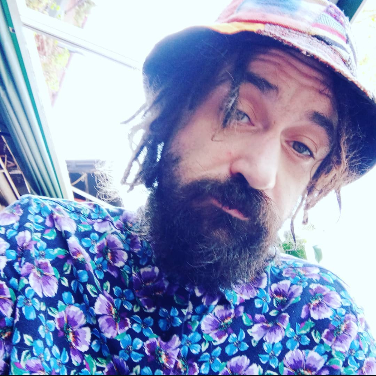 I S T A N B U L B E Y O G L U’ N D A I N G I L I Z J O H N P A U L M 1126706 334381