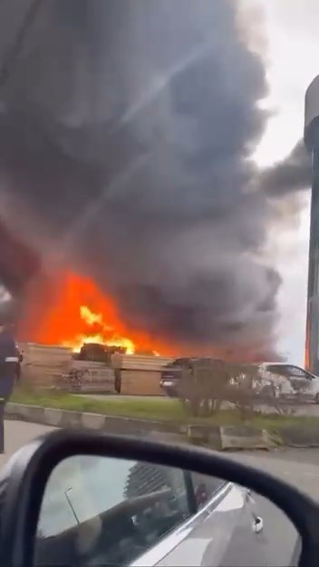 I S T A N B U L B U Y U K C E K M E C E D E P A L E T V E P L A S 1134131 336687