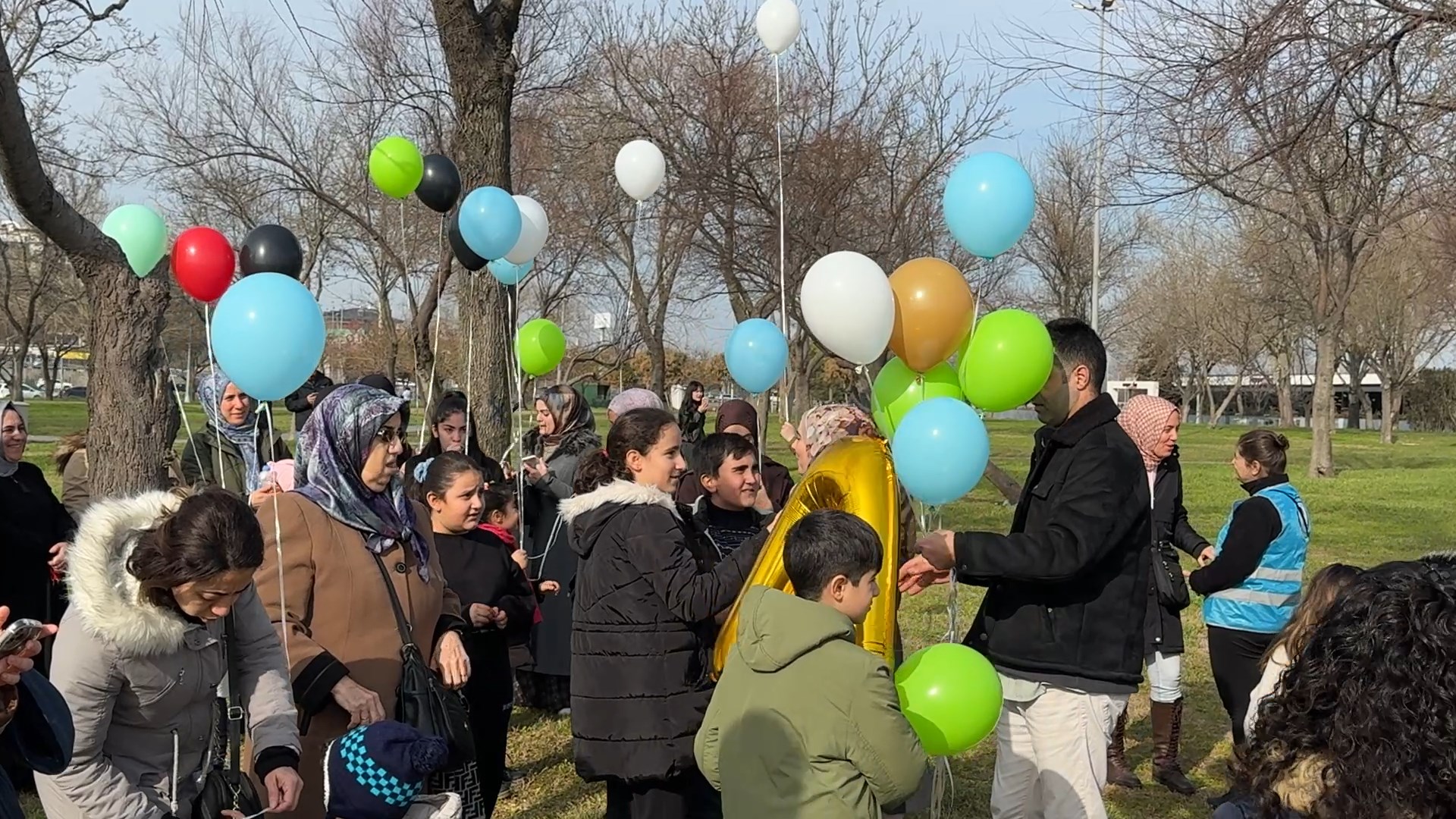 I S T A N B U L E S E N Y U R T T A S M A H A S T A S I A S A F I 1134534 336799