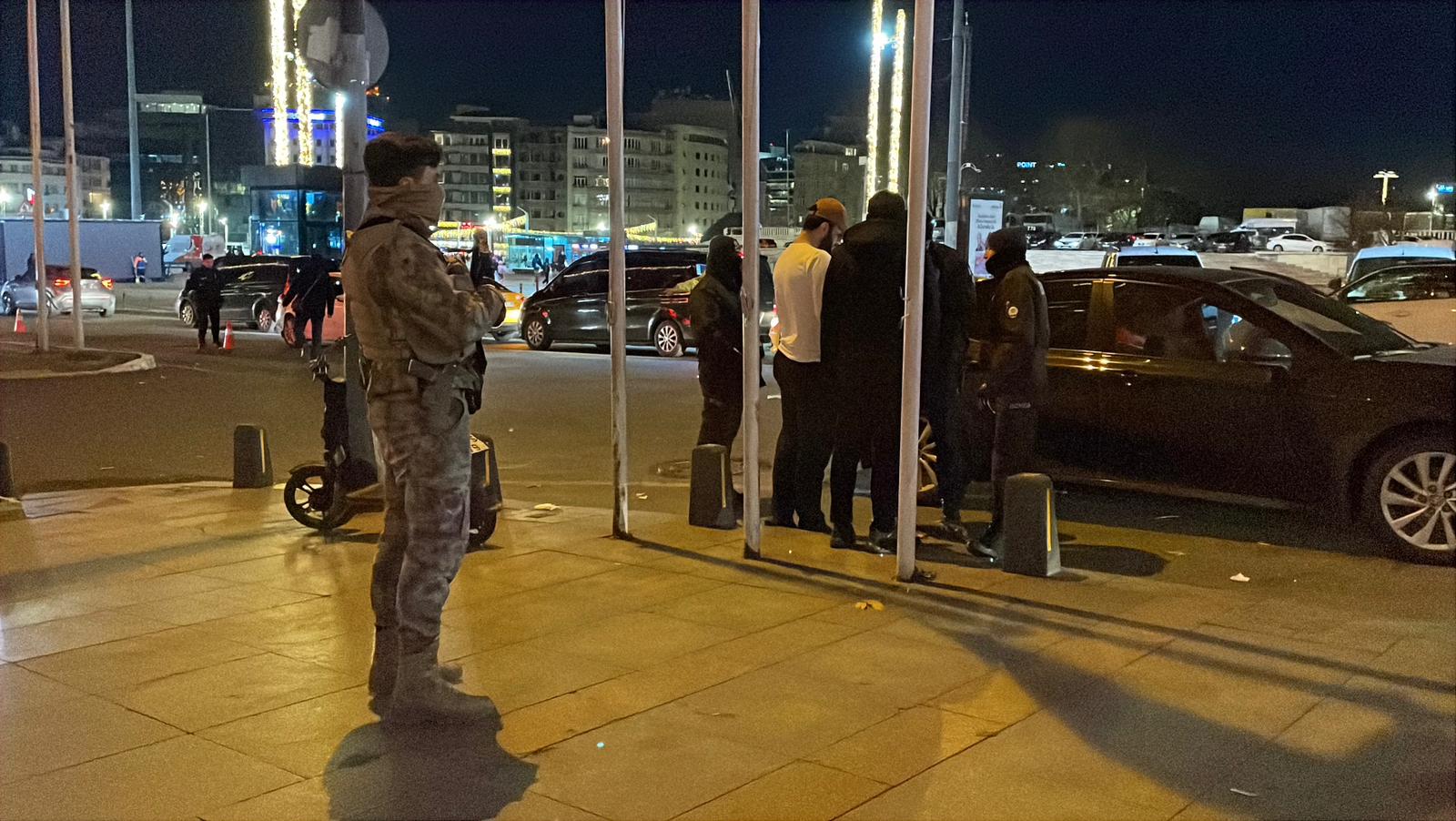 I S T A N B U L I S T A N B U L D A H E L I K O P T E R D E S T E K 1095287 325120