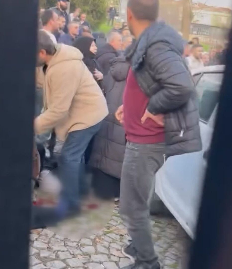 I S T A N B U L K A G I T H A N E D E A N N E L E R I N I N C E N A 1135915 337213