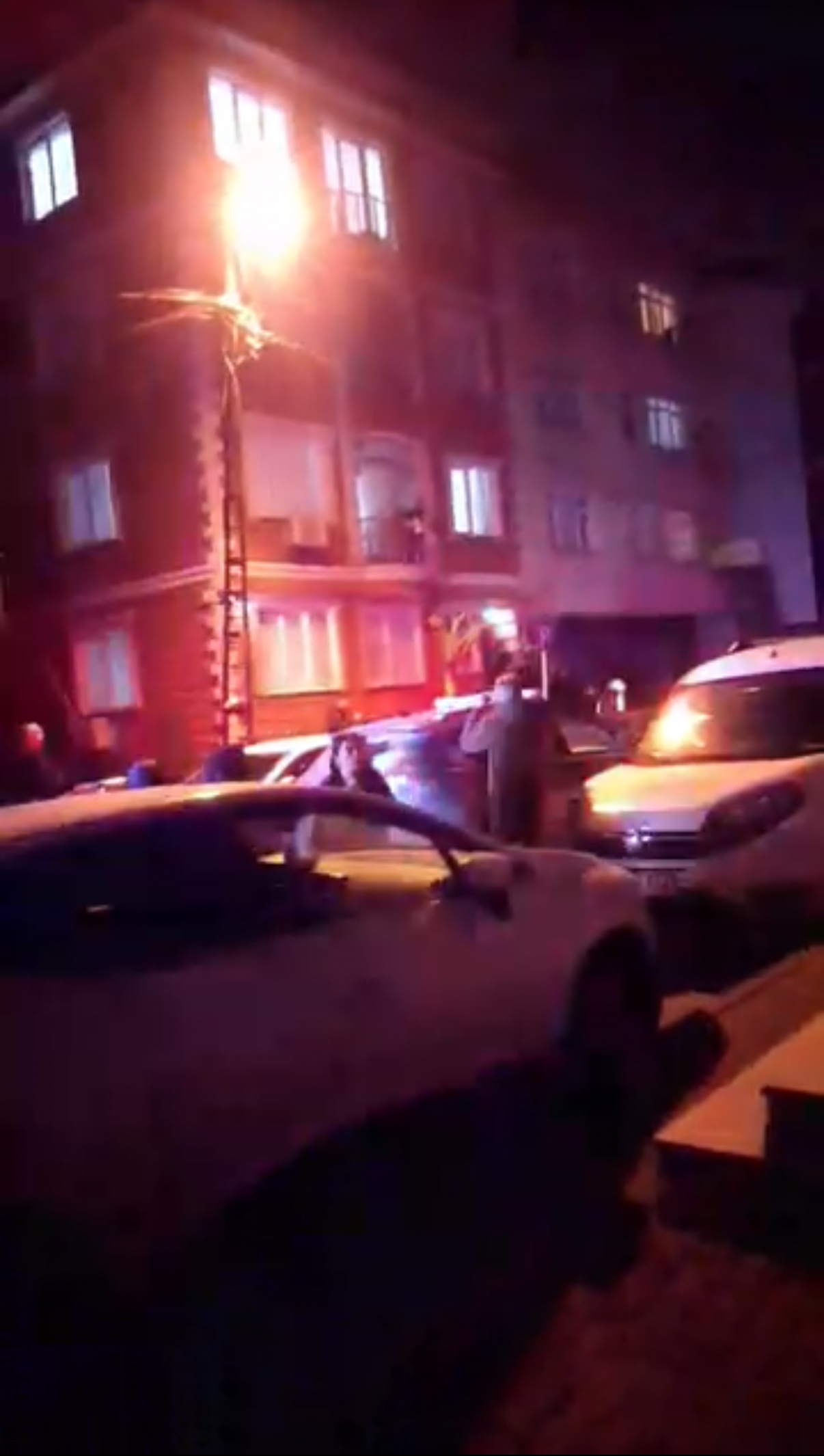 I S T A N B U L K A G I T H A N E D E N I S A N T O R E N I N D E T 1133263 336448