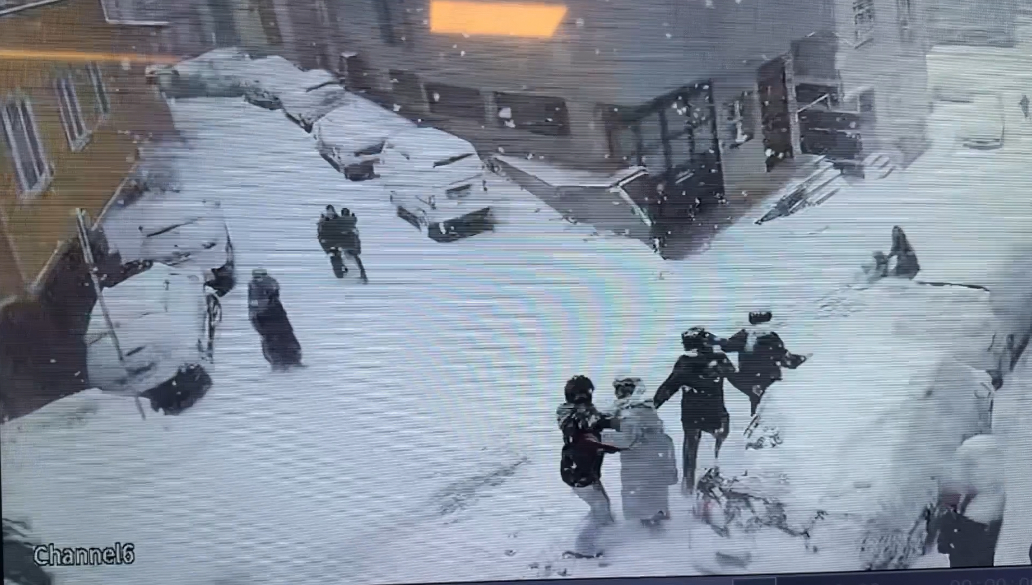 I S T A N B U L K A G I T H A N E’ D E Y O K U S T A N K A Y A N K A 1093297 324492