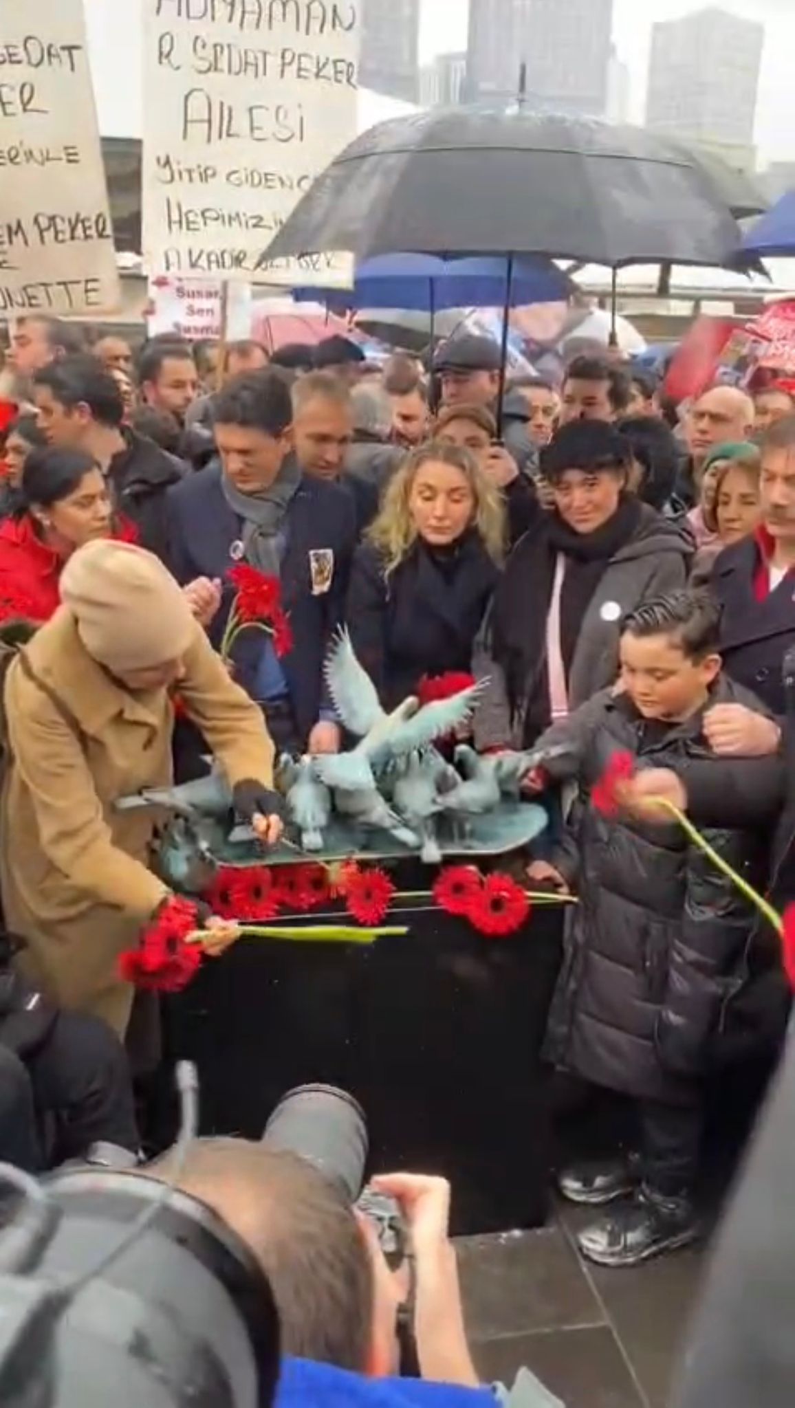 I S T A N B U L M A T T I A A H M E T M I N G U Z Z I K A D I K O Y 1131187 335849