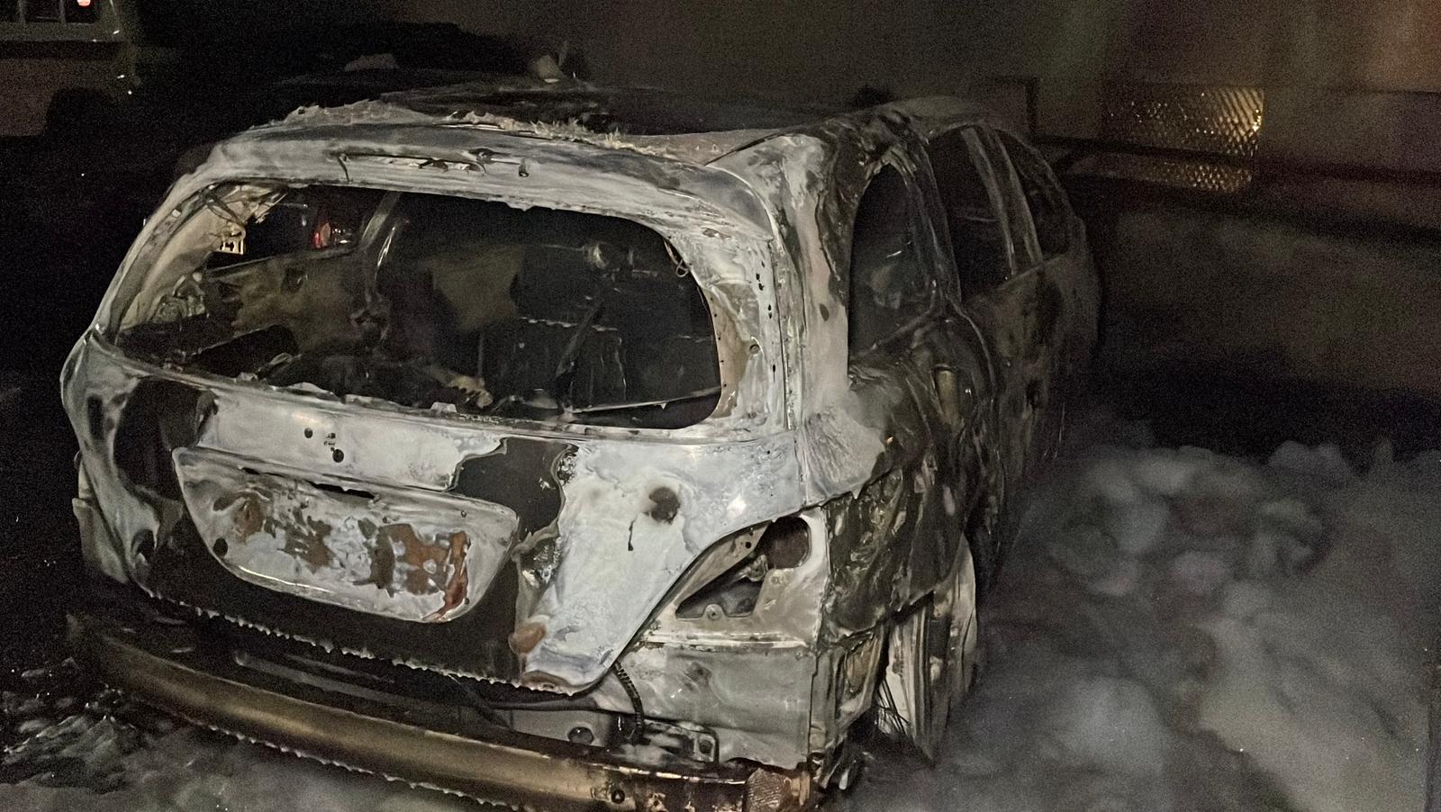 I S T A N B U L S A R I Y E R’ D E O T O P A R K T A K I 5 O T O M 1142669 339296-1