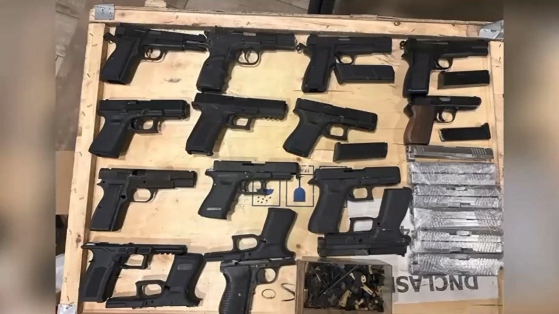 I S T A N B U L U M R A N I Y E D E R U H S A T S I Z S I L A H A T 1130021 335539