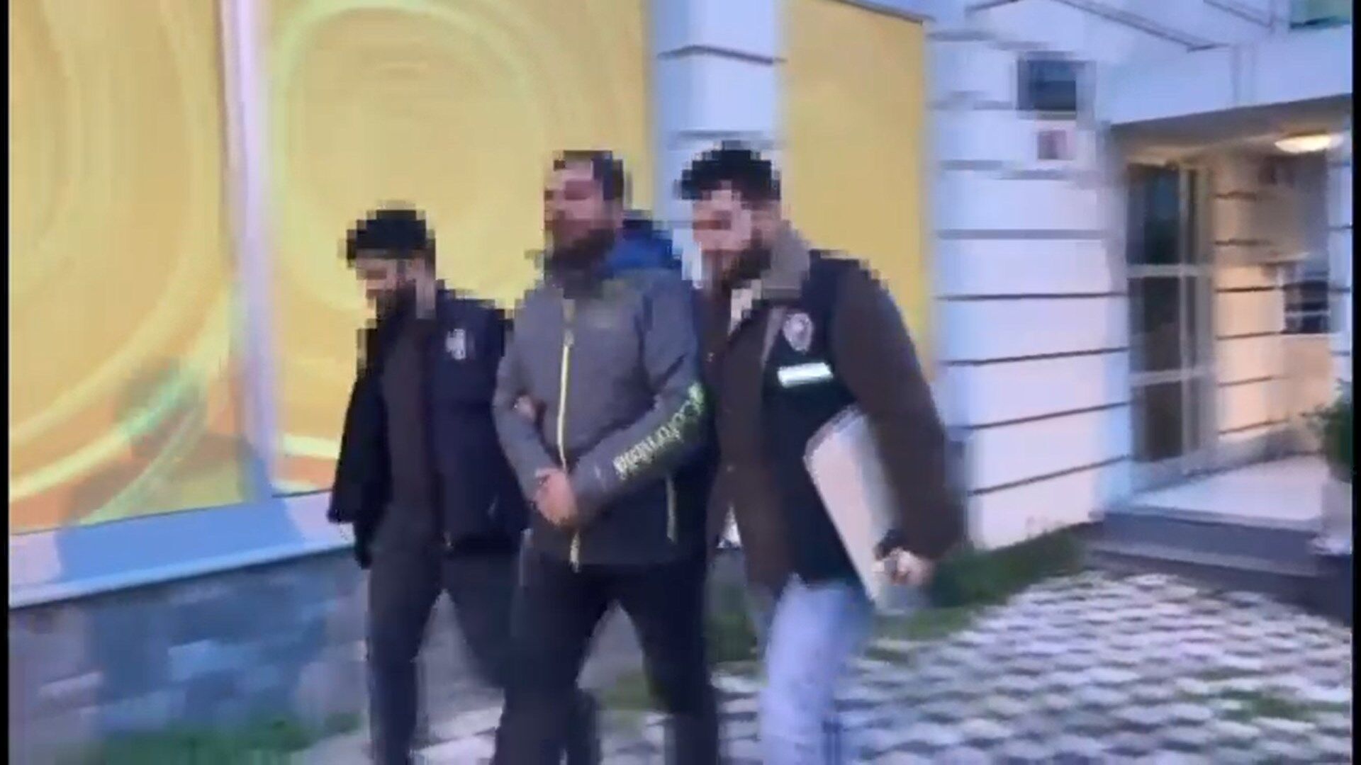 I S T A N B U L Y A S A D I S I B A H I S O P E R A S Y O N U 14 1136388 337359