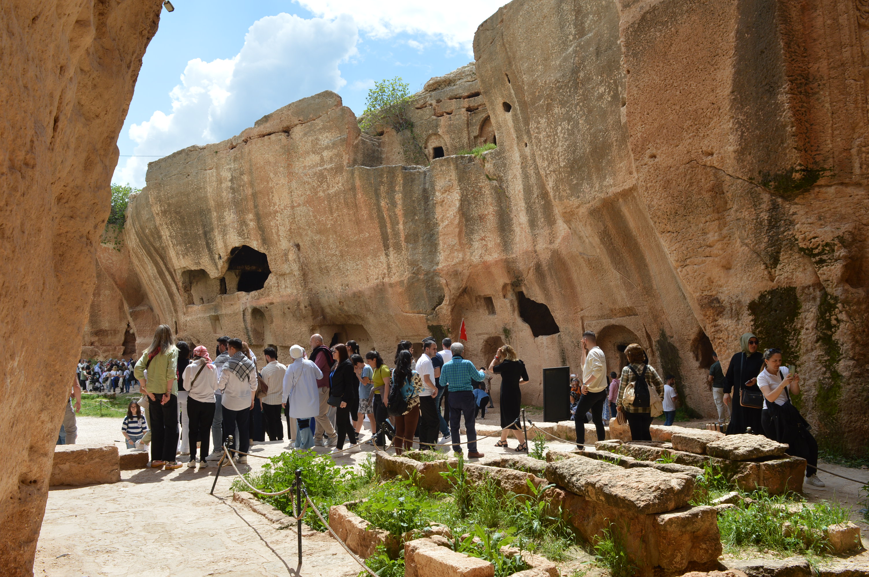 M A R D I N T U R I Z M D E 2025 H E D E F I N I A S T I 1 M I 1106675 328541