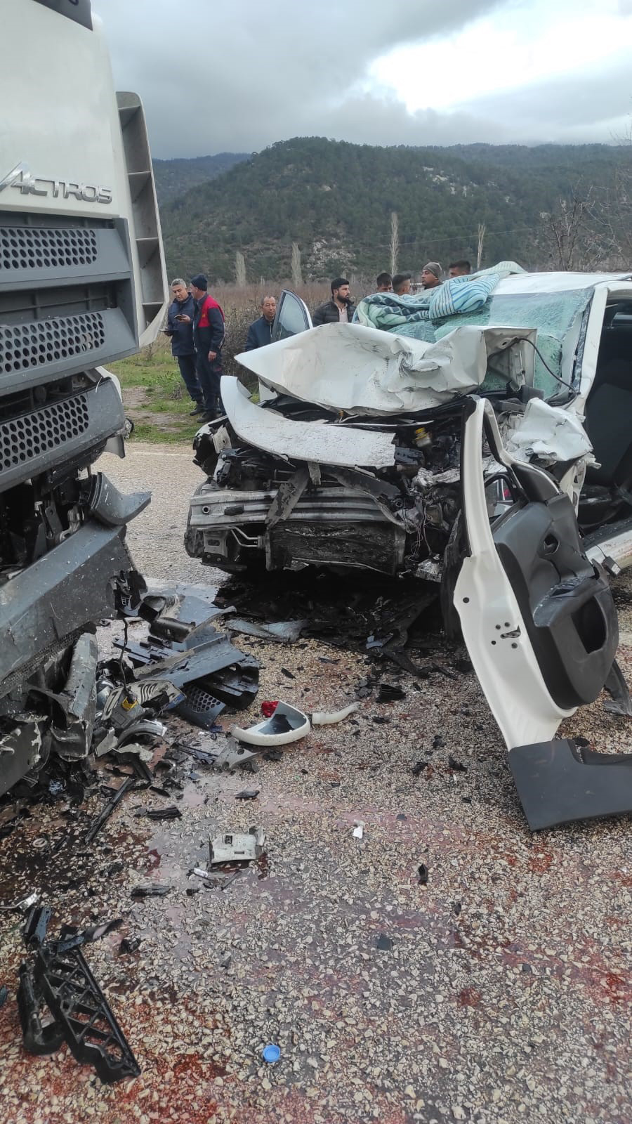 O T O M O B I L P A R K H A L I N D E K I T I R A C A R P T I 2 1091947 324135