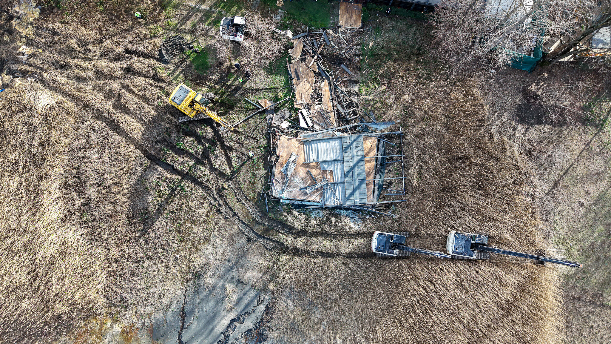 S A P A N C A G O L U K I Y I S I N D A K I T U M K A C A K Y A P I L 1138323 337956