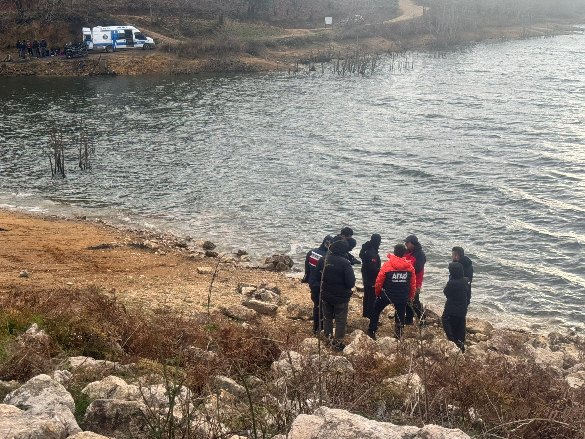 S I R R A K A D E M B A S A N E L I F I A R A M A C A L I S M A L A 1095933 325320