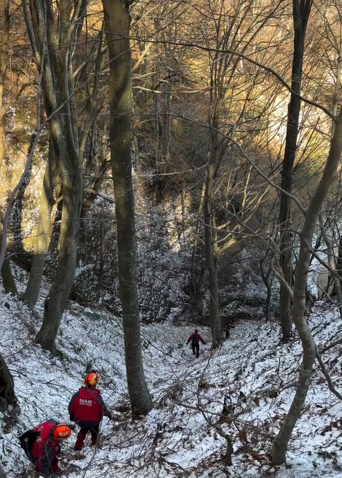 S I R R A K A D E M B A S A N E L I F I A R A M A C A L I S M A L A 1095940 325320