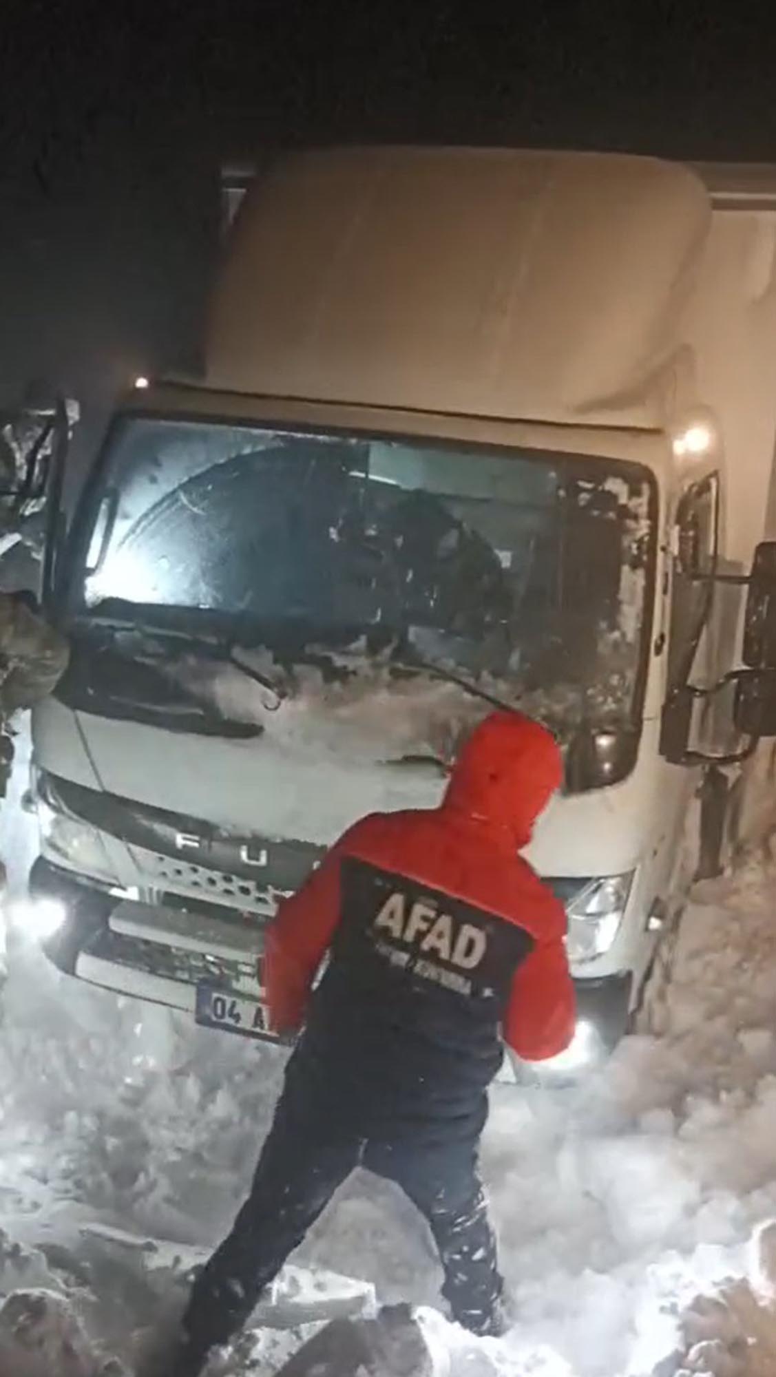 T I P I D E A R A C L A R I N D A M A H S U R K A L A N L A R I E K I P 1142691 339302