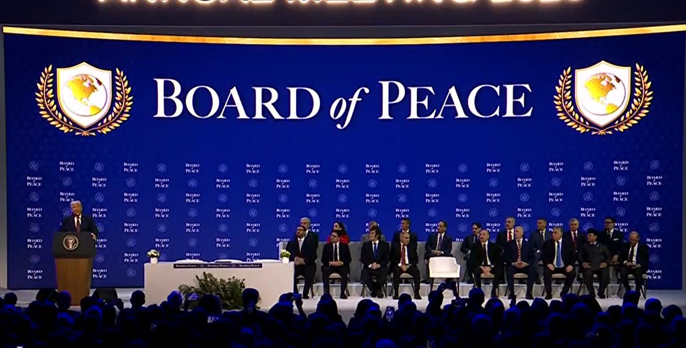 T R U M P G A Z Z E D E K I S A V A S I D U R D U R U Y O R U Z 1129062 335210