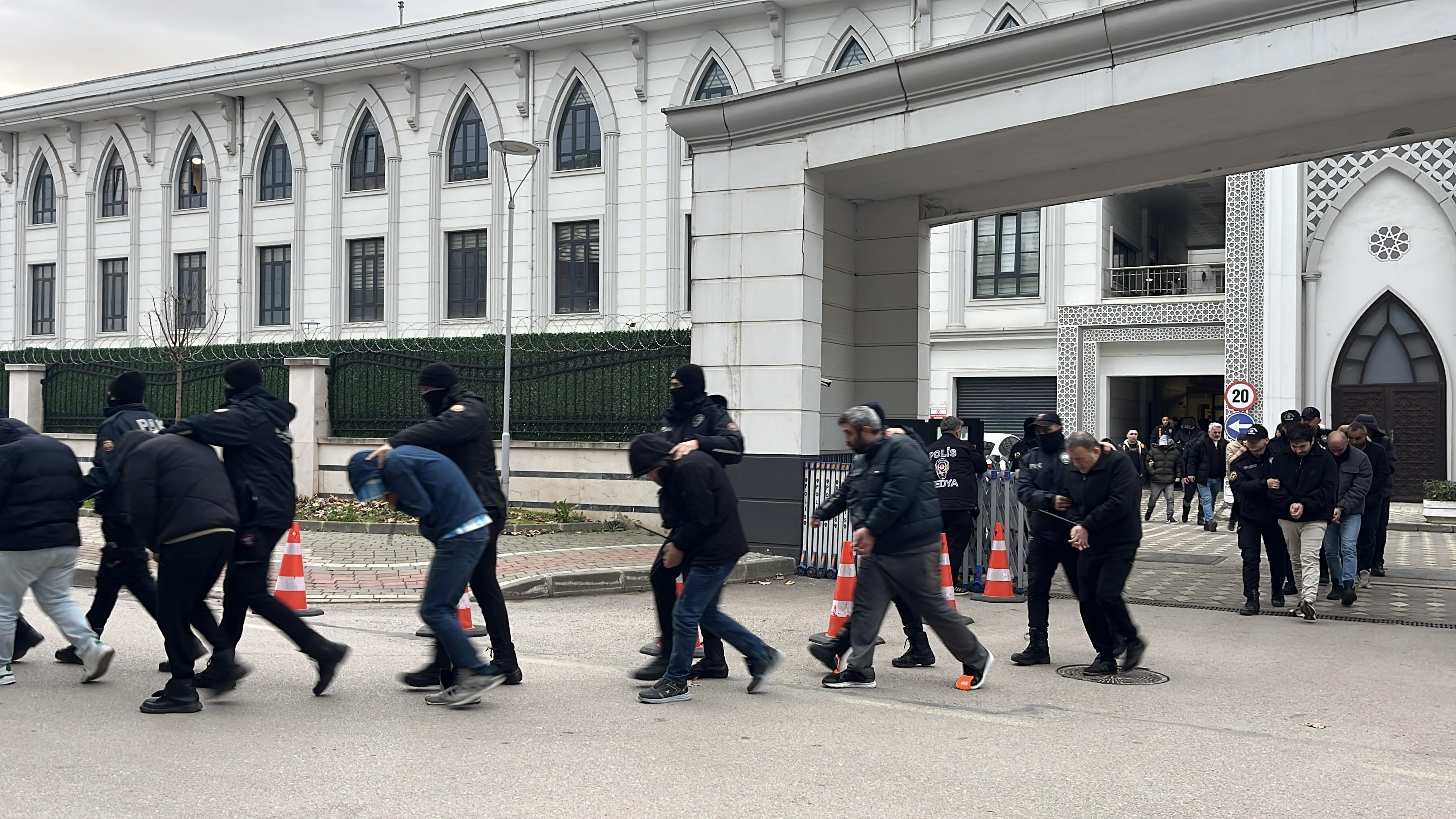 Y A S A D I S I B A H I S O P E R A S Y O N U N D A G O Z A L T I N A 1130105 335557